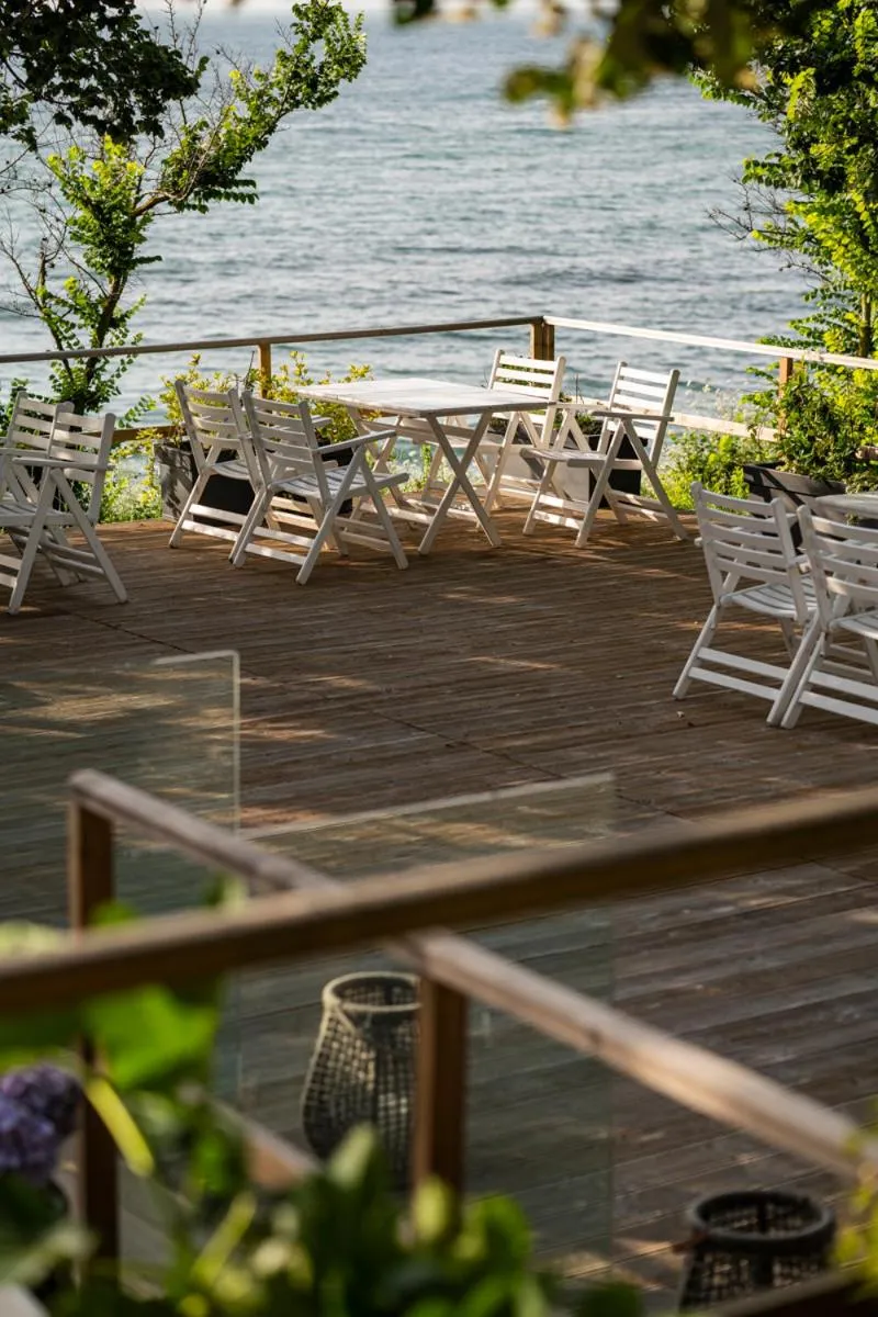 Restaurant/places to eat in Vaya Beach Resort