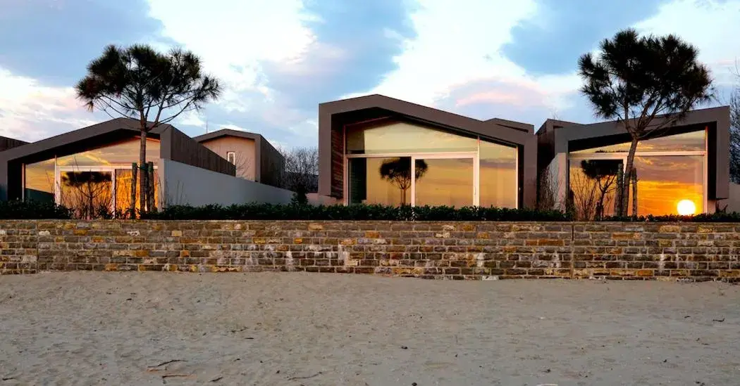 One-bedroom Deluxe Beach Villa River Side with private pool and front sea view in Vaya Beach Resort One-bedroom Deluxe Beach Villa River Side with private pool and front sea view in Vaya Beach Resort