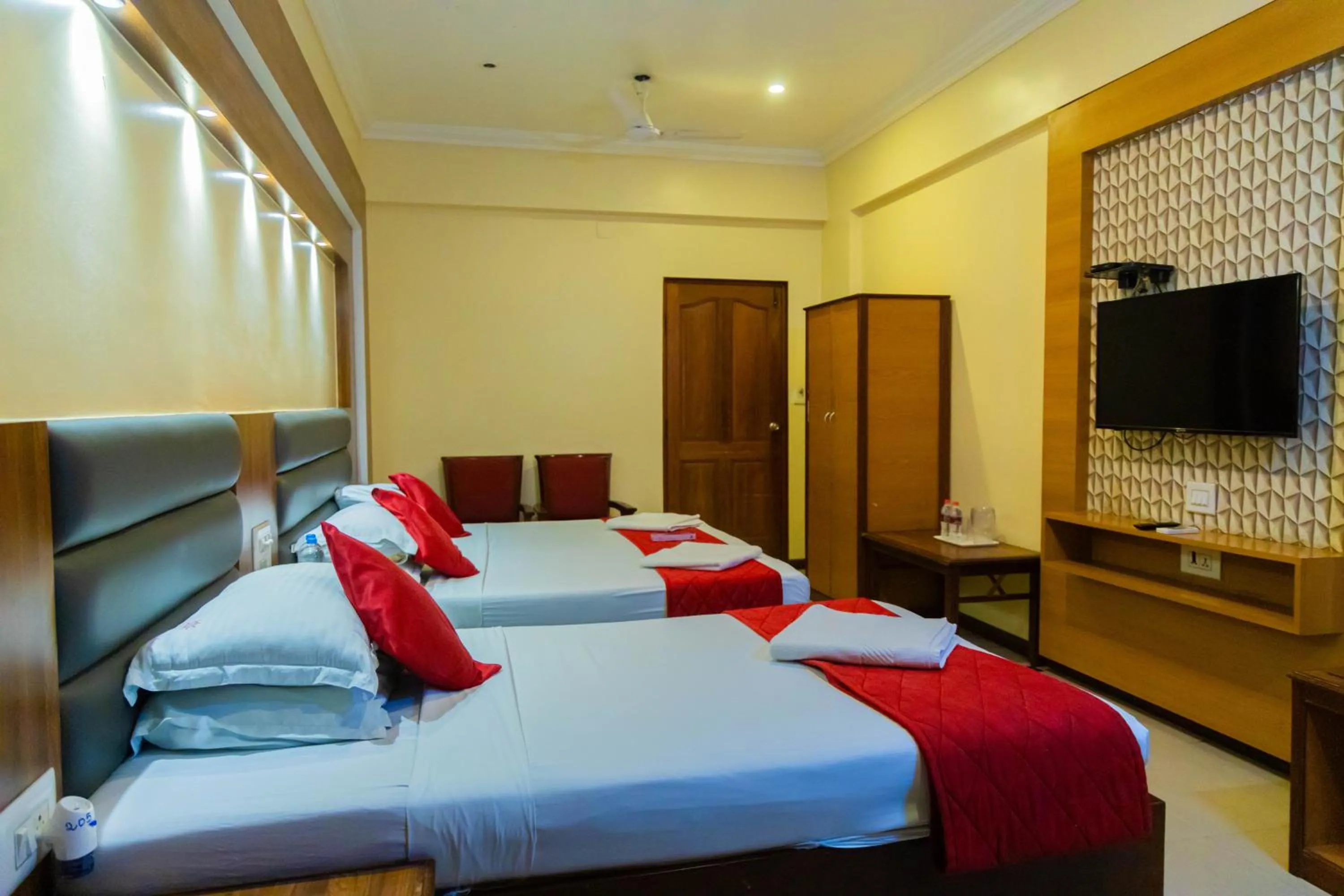 Bed in Hotel Chitra Park
