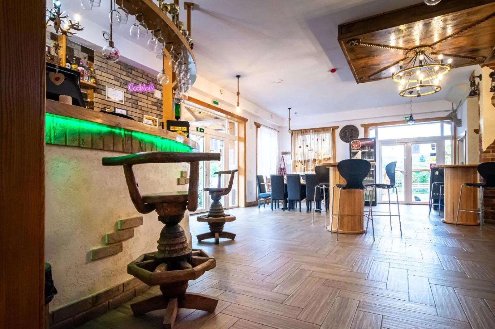 Lounge or bar in Pensiunea Popas Pop, Strambu-Baiut, Maramures