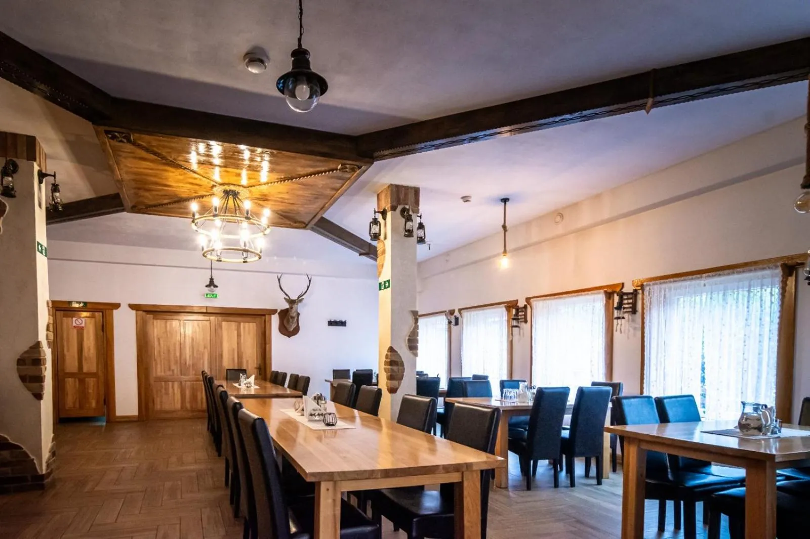 Restaurant/places to eat in Pensiunea Popas Pop, Strambu-Baiut, Maramures