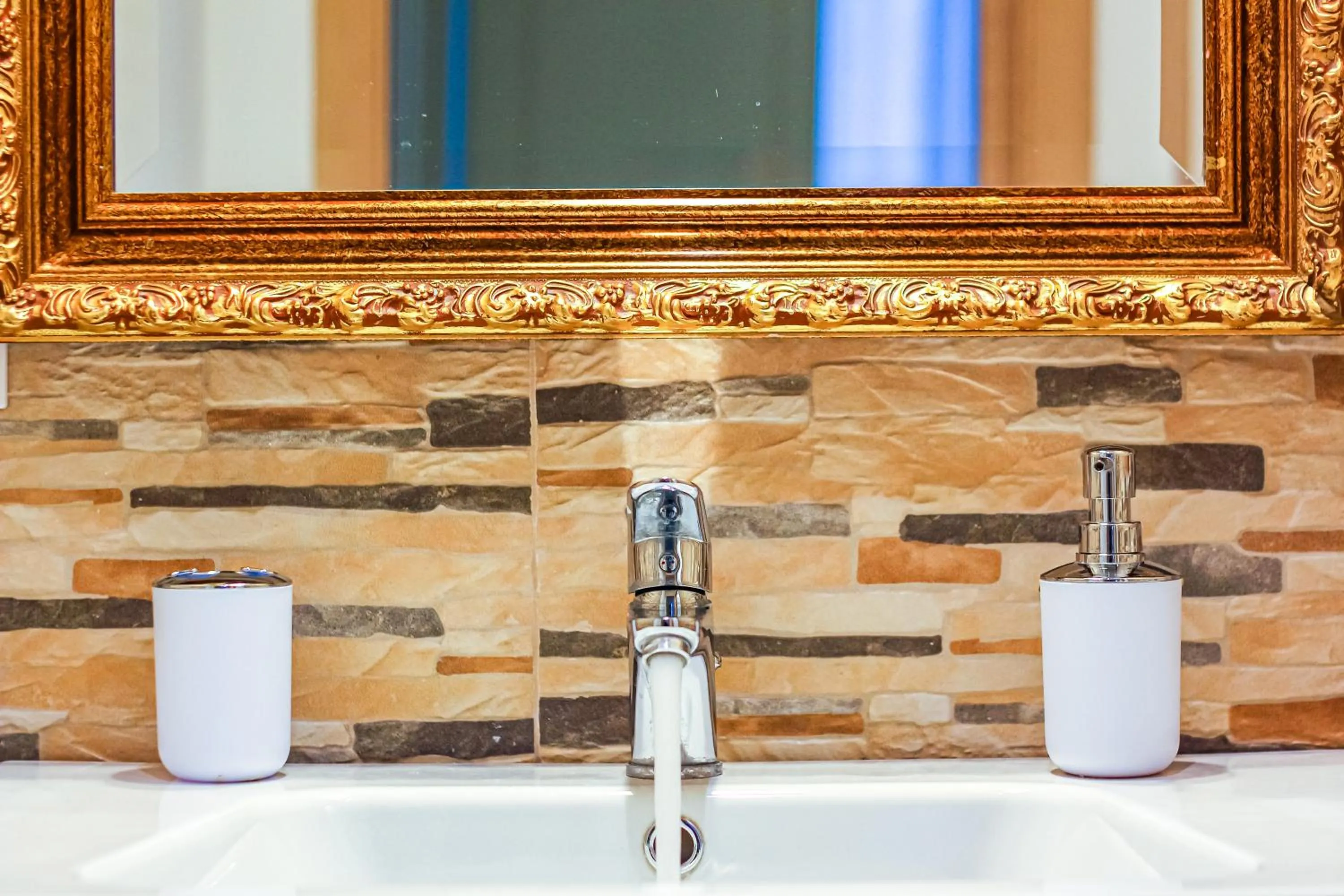 Bathroom in Wolf House BnB