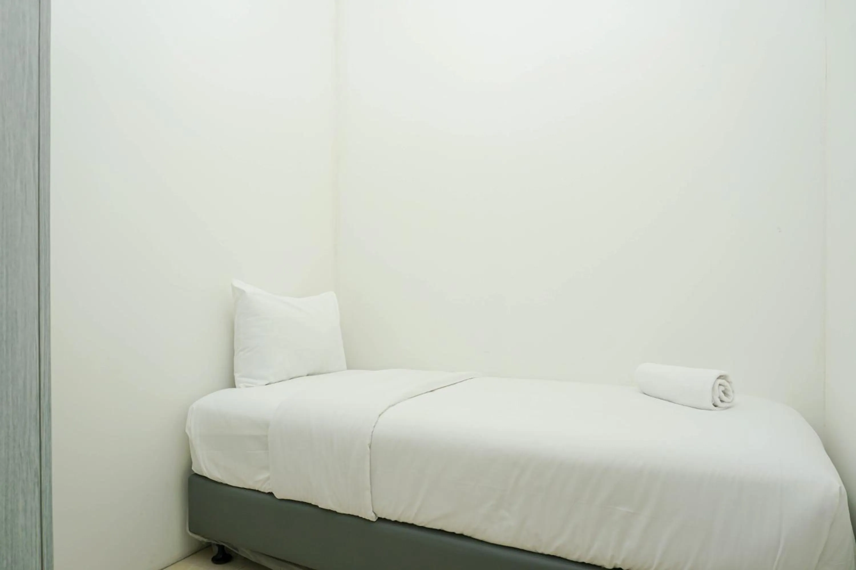 Bed in Cozy with River View @ 2BR Teluk Intan Apartment By Travelio