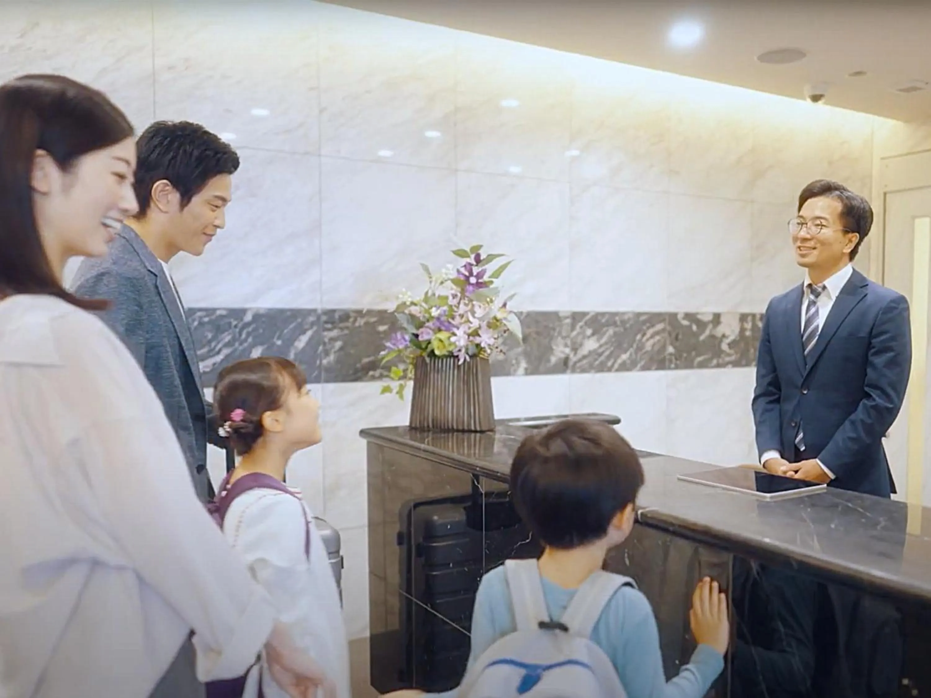 Staff in ESLEAD HOTEL Namba South Ⅲ