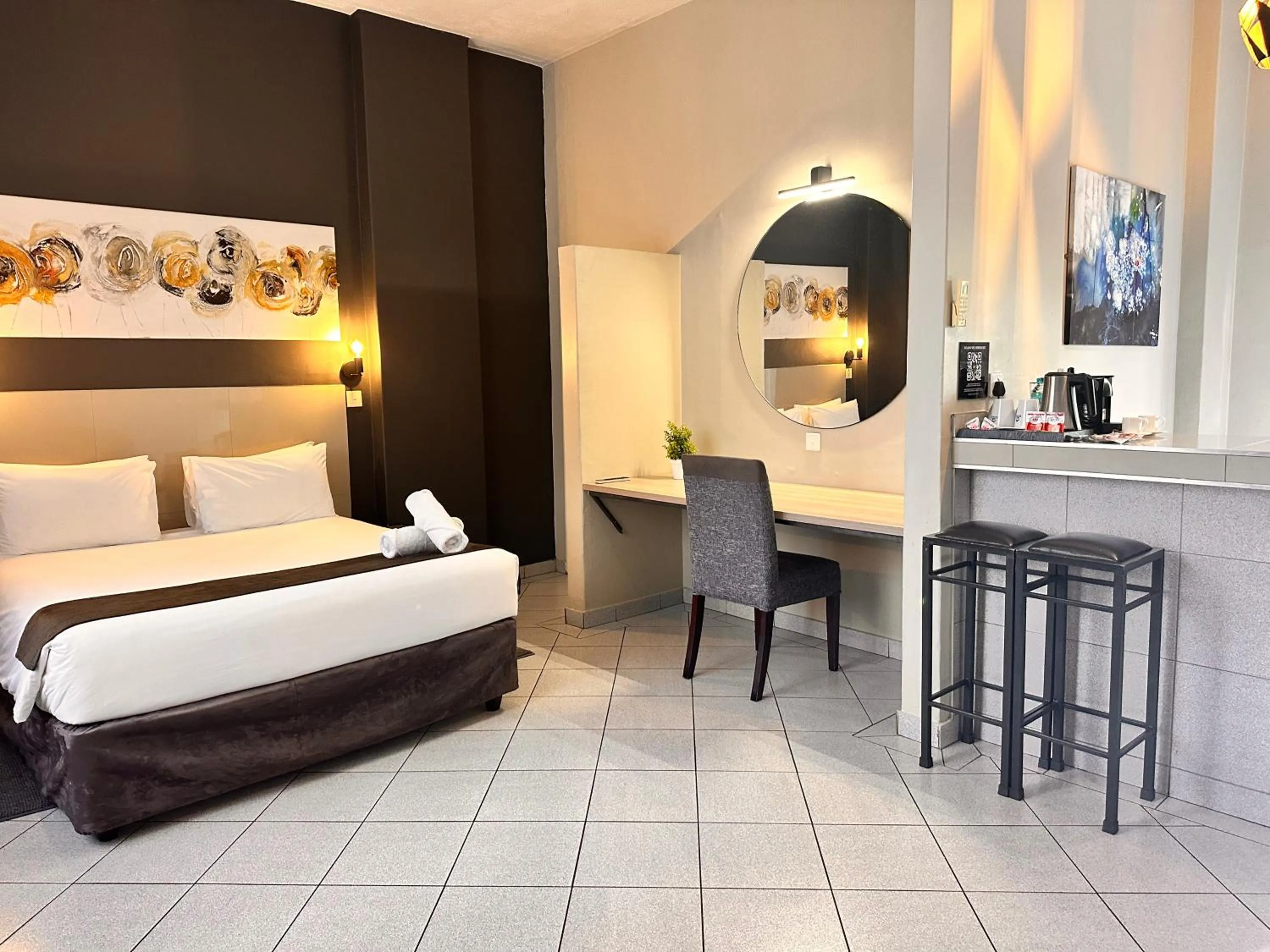 Bed in N1 Hotel Samora Machel Harare