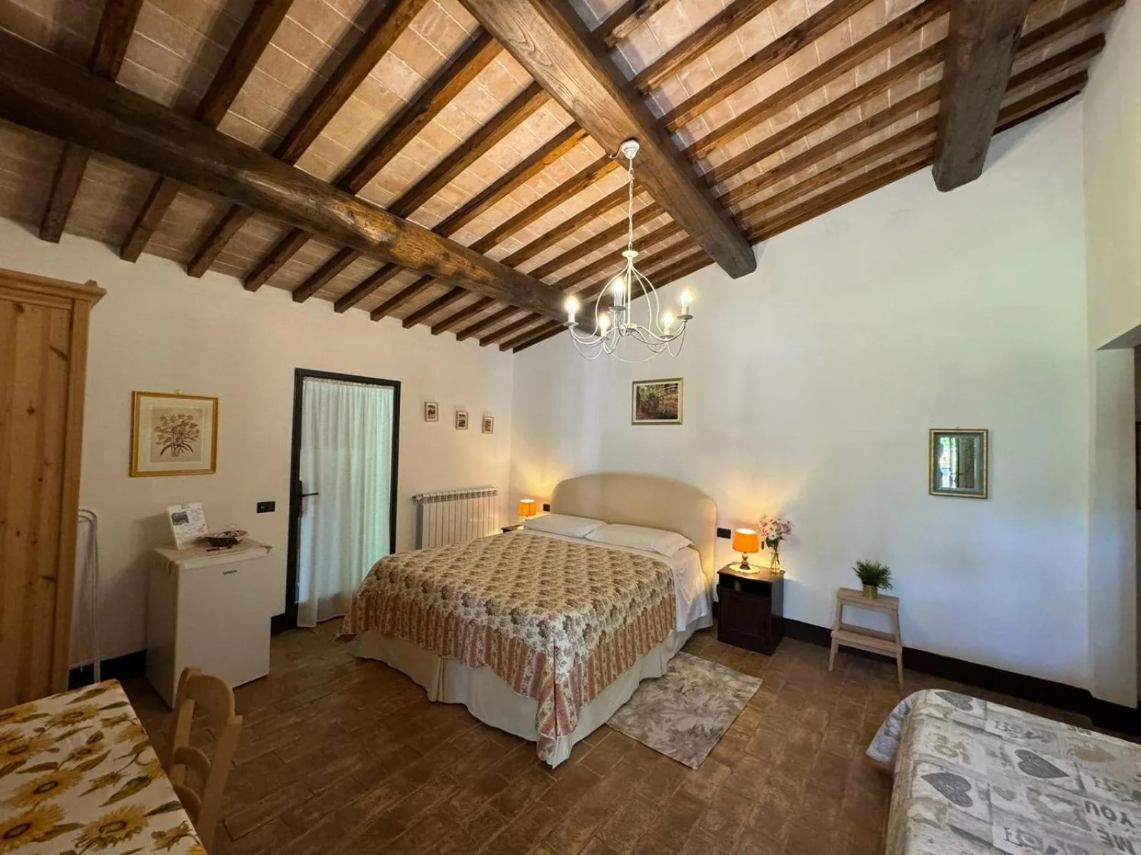Bed in B&B Il Fienile San Gimignano