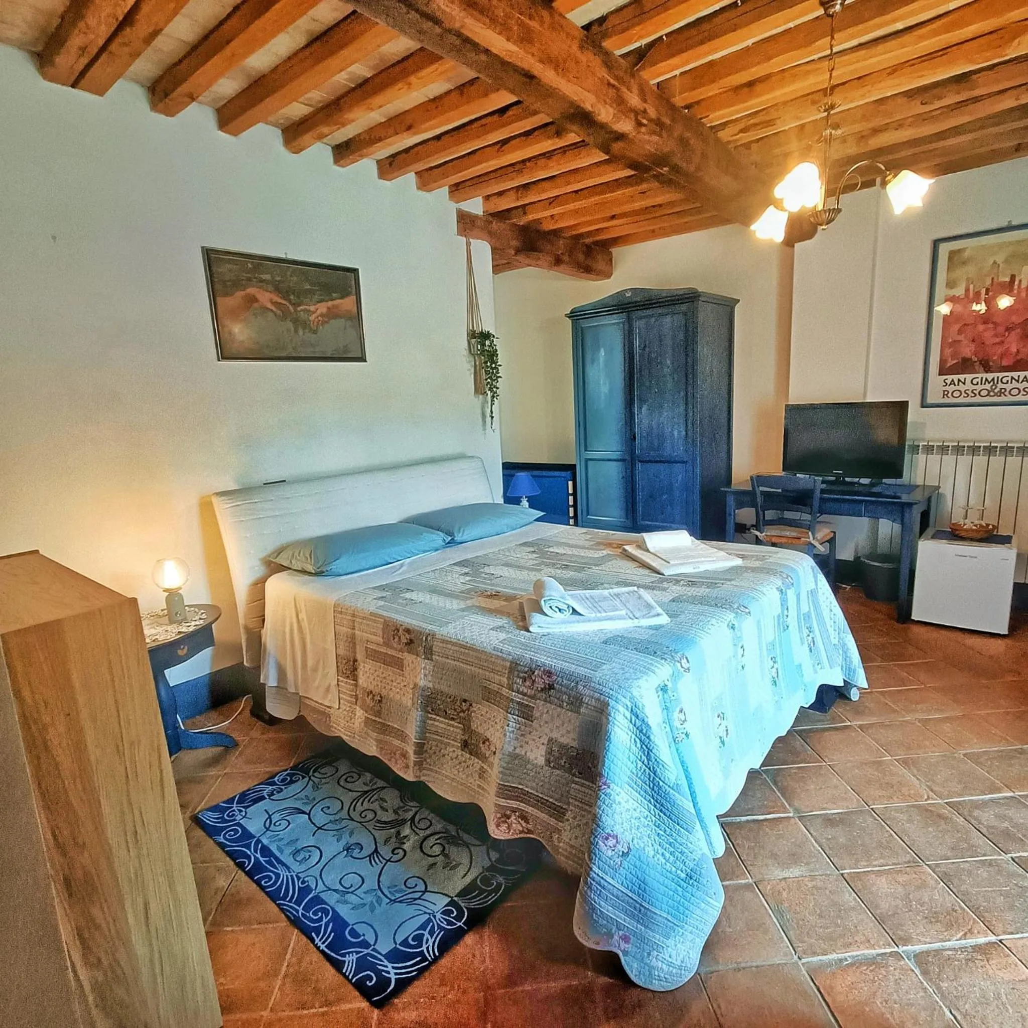 Bed in B&B Il Fienile San Gimignano