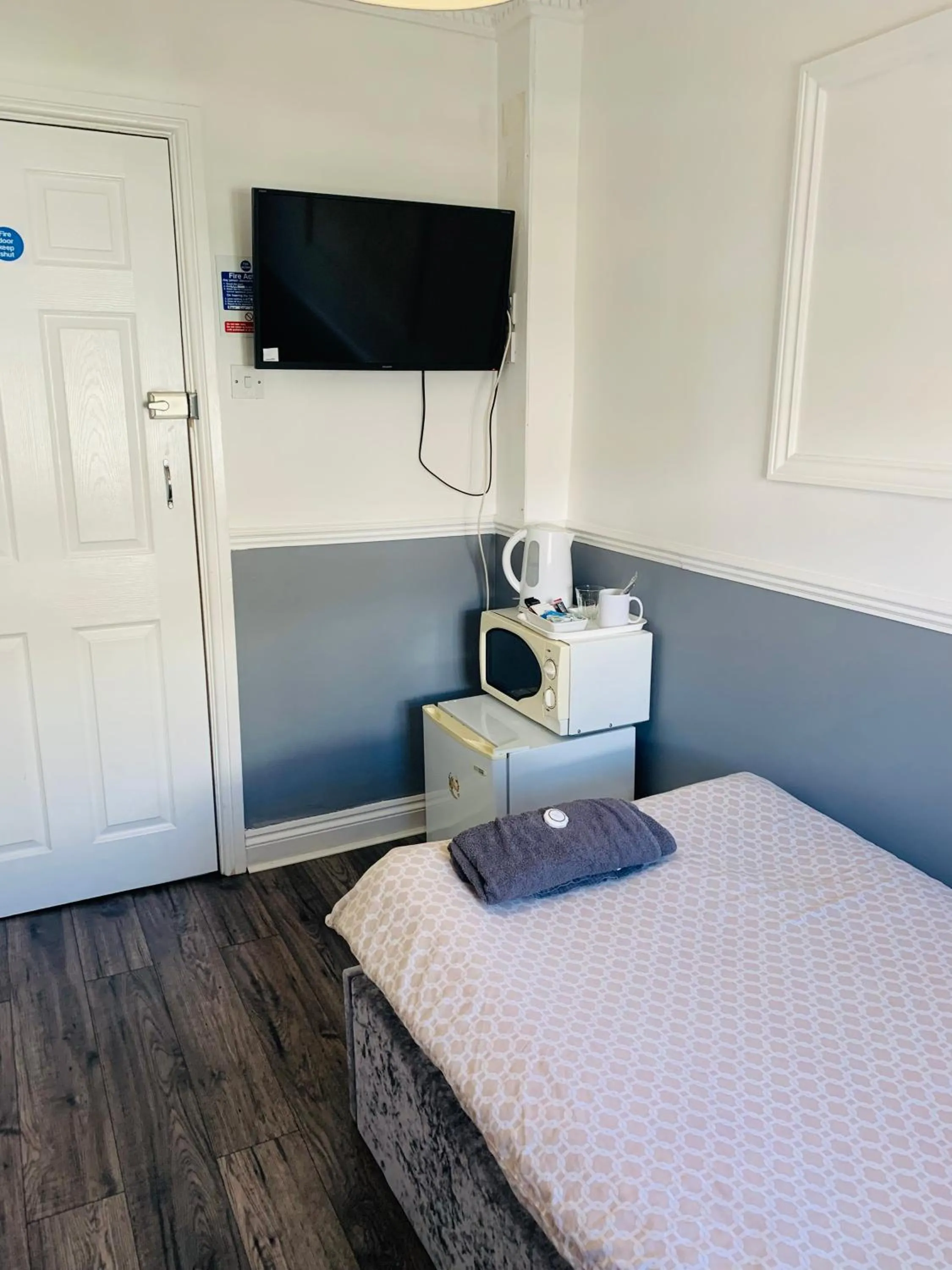 Bed in Circle Guest House Bed Only