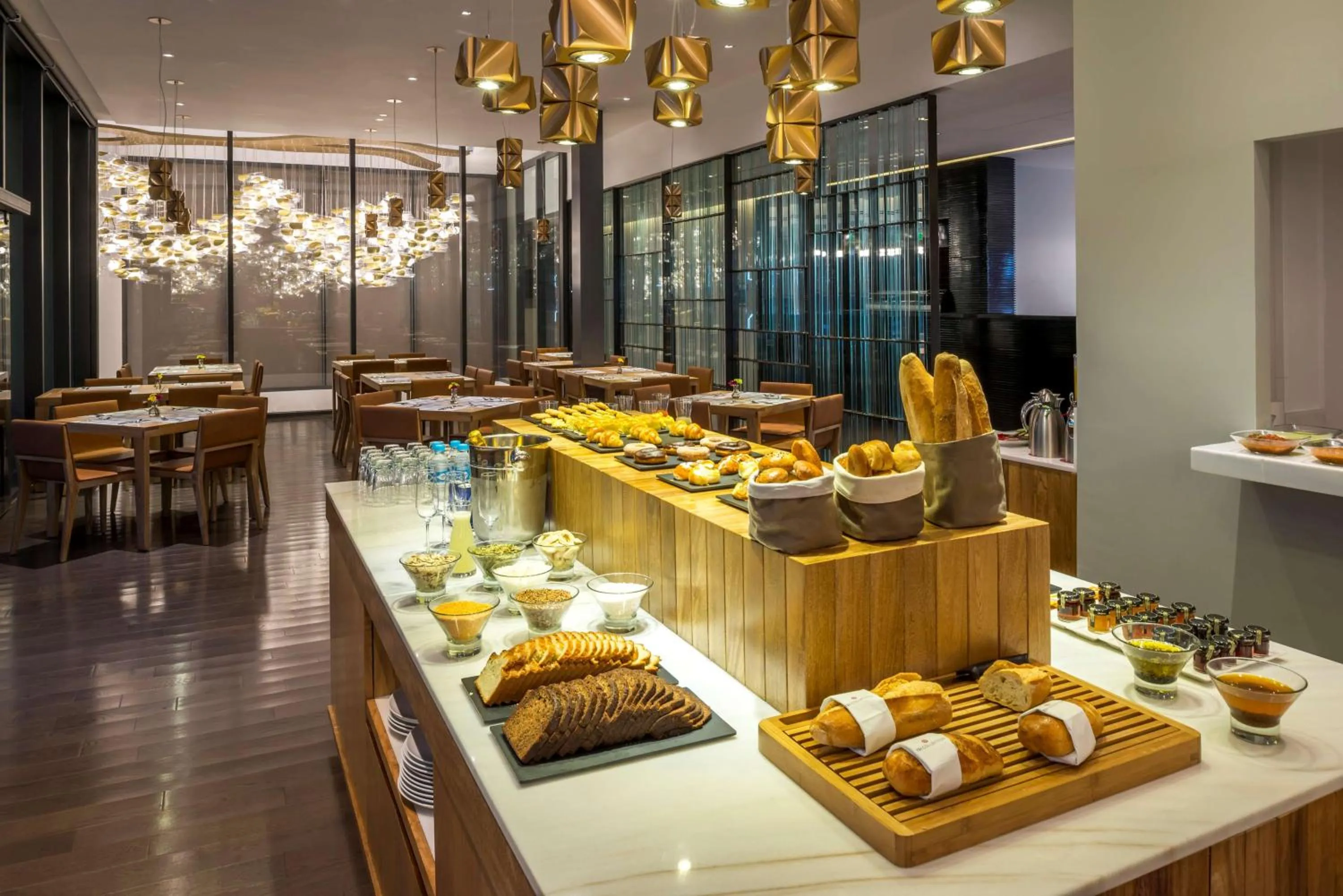 Restaurant/places to eat in Hilton DoubleTree Guadalajara Centro Historico