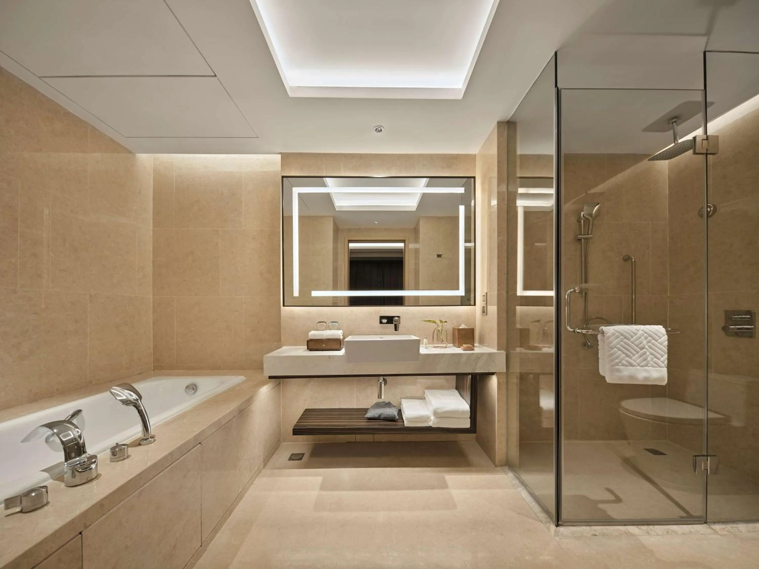 Bathroom in Hilton Garden Inn Heze