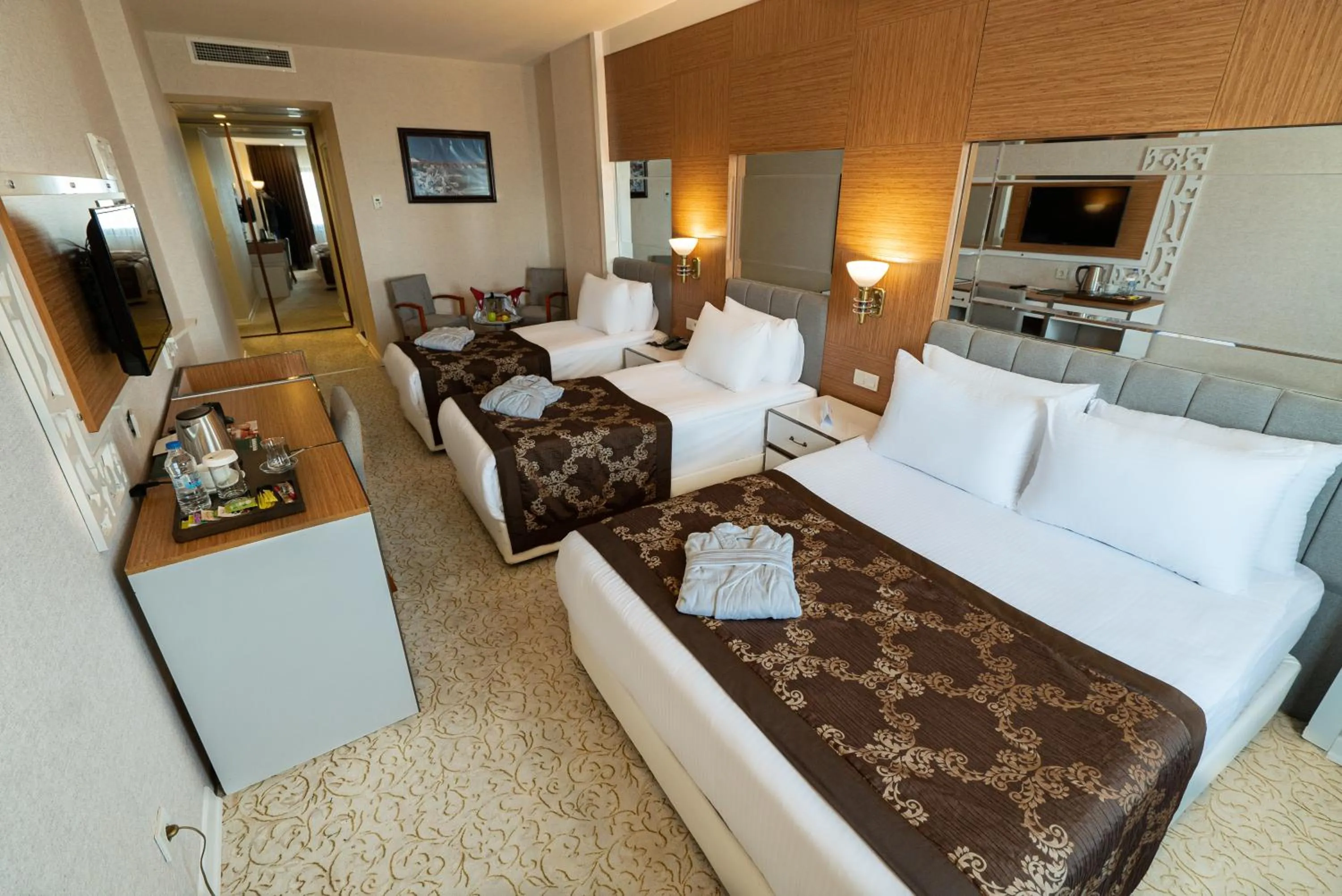 Bedroom in The Green Park Diyarbakir