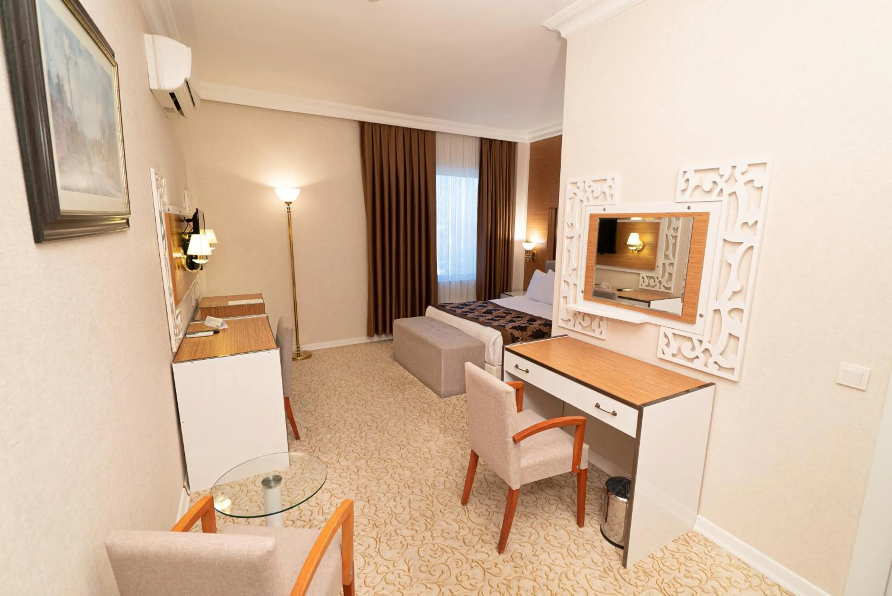 Bedroom in The Green Park Diyarbakir