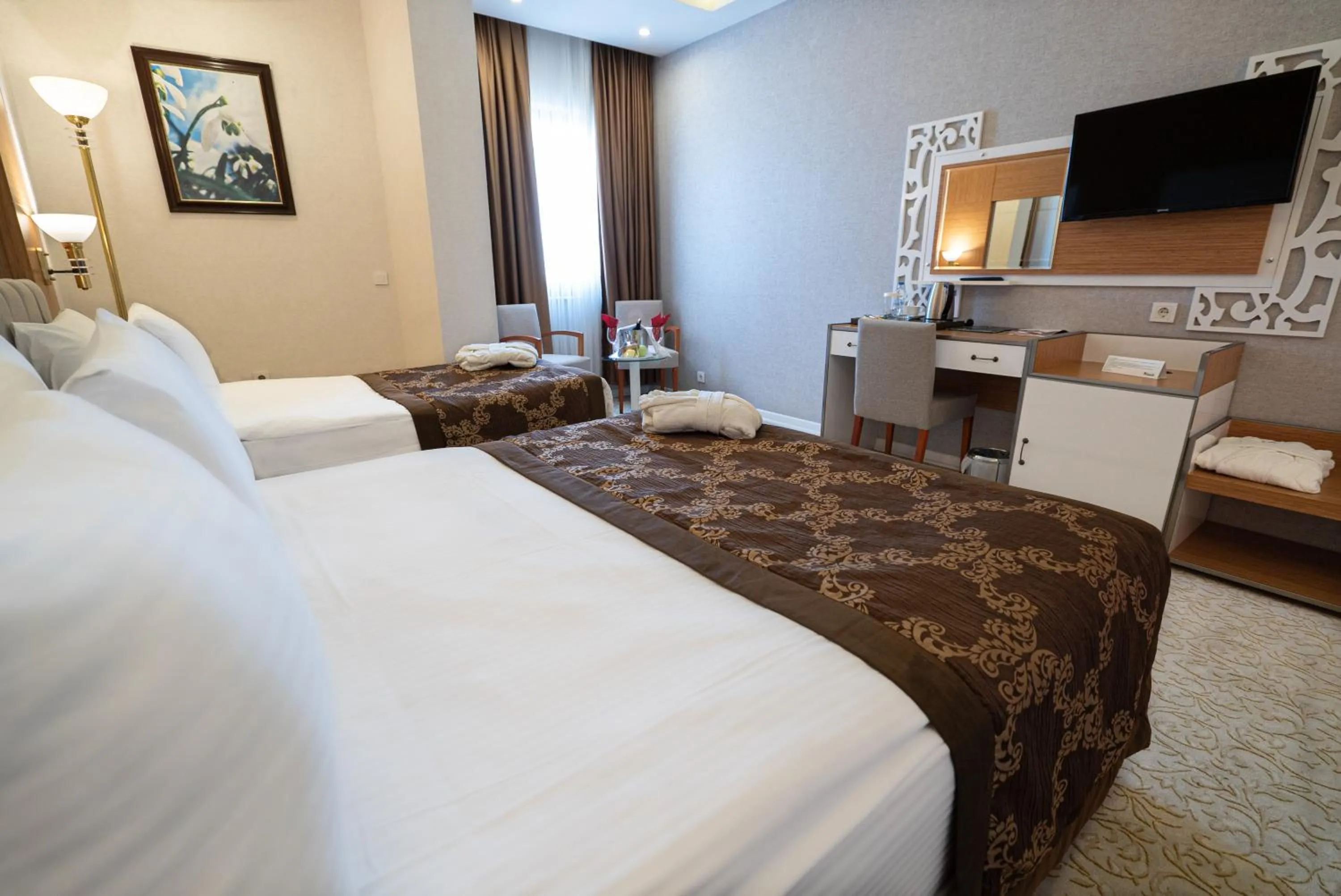 Bedroom in The Green Park Diyarbakir