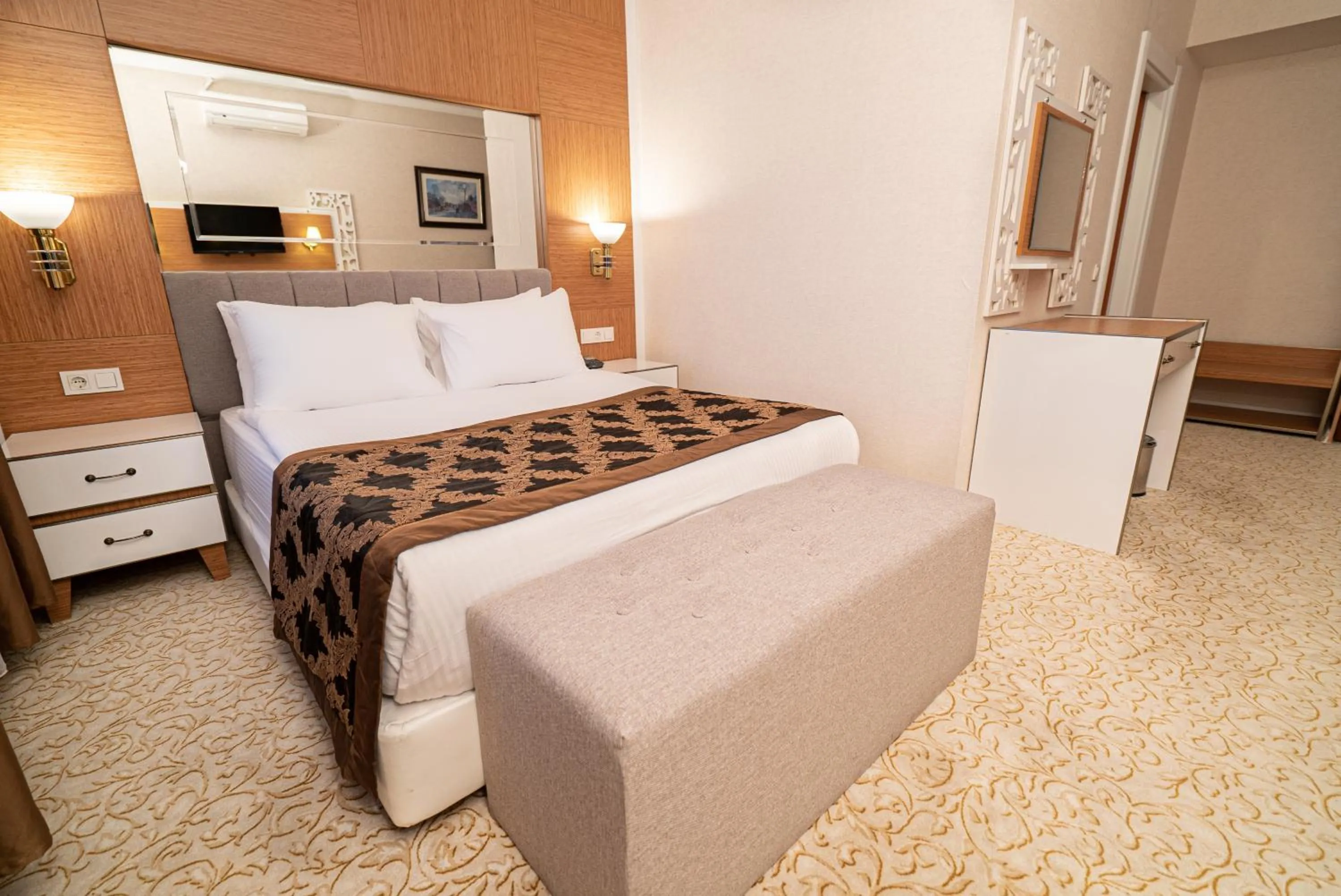 Bedroom in The Green Park Diyarbakir