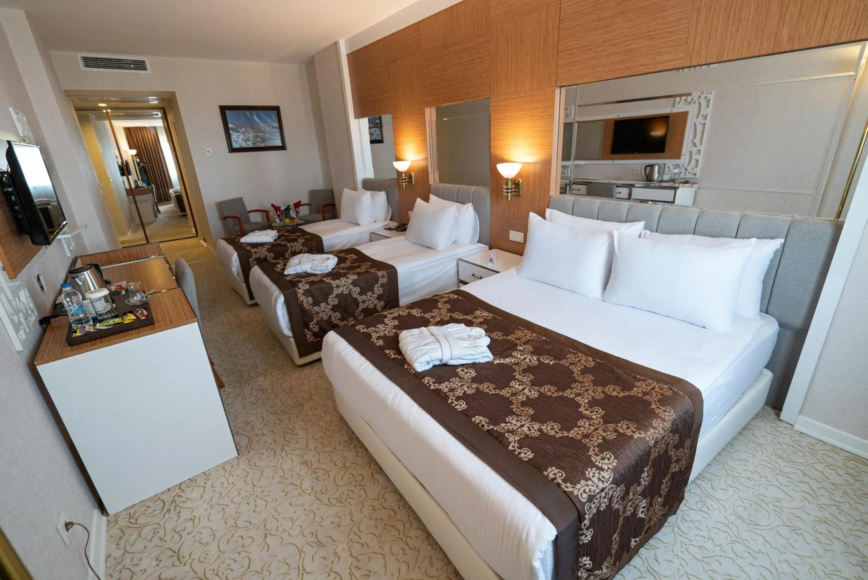 Bed in The Green Park Diyarbakir