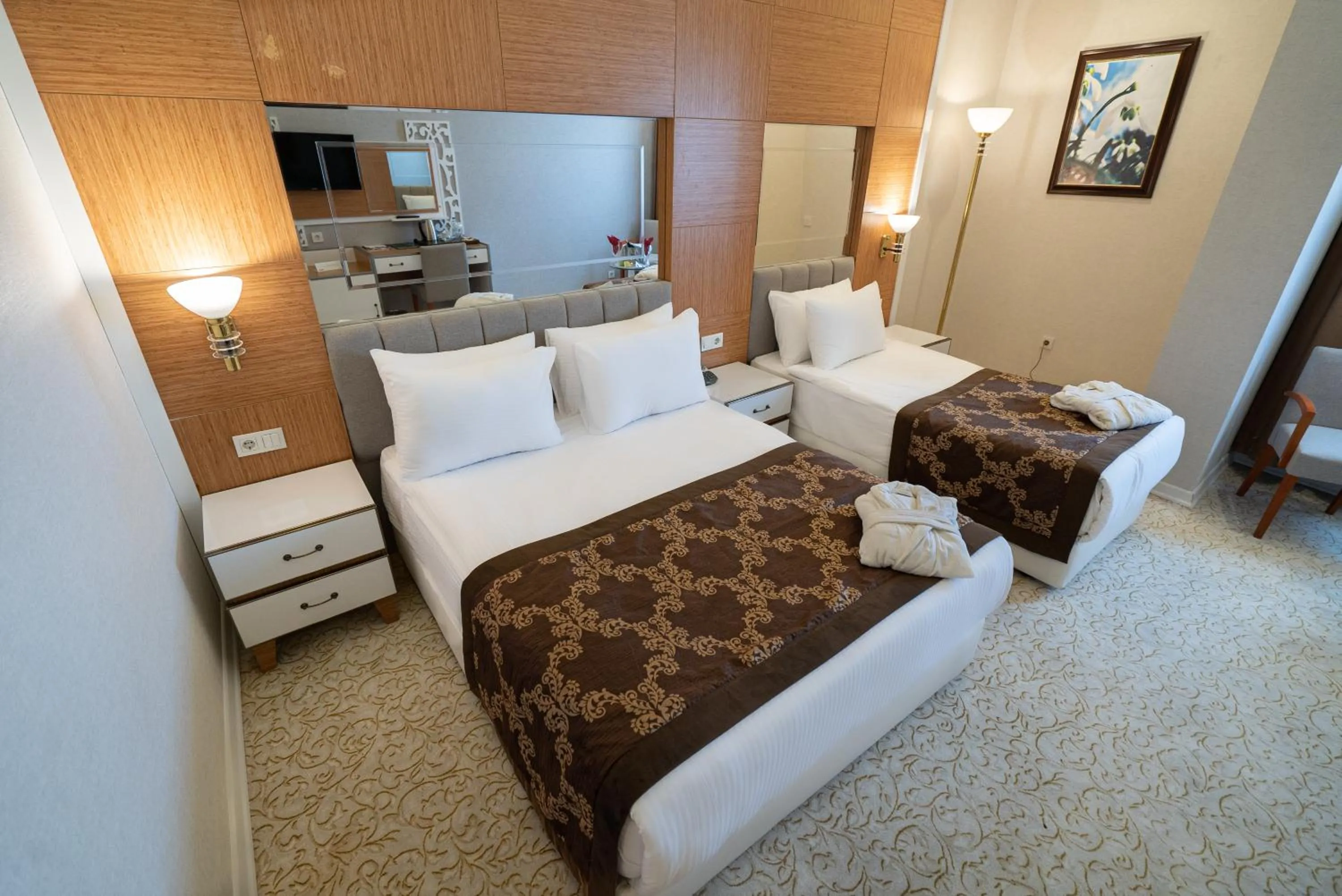 Bedroom in The Green Park Diyarbakir