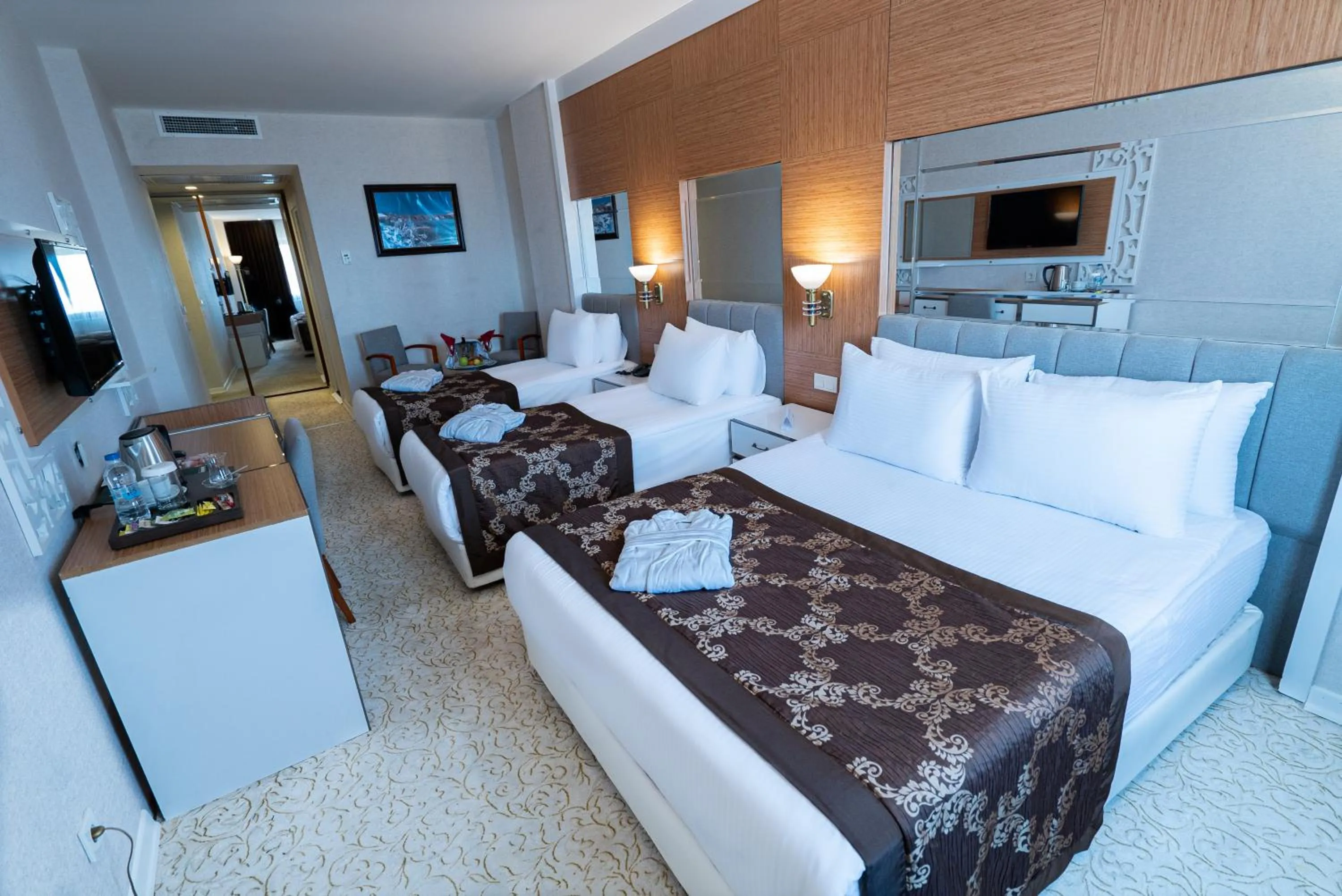 Bedroom in The Green Park Diyarbakir