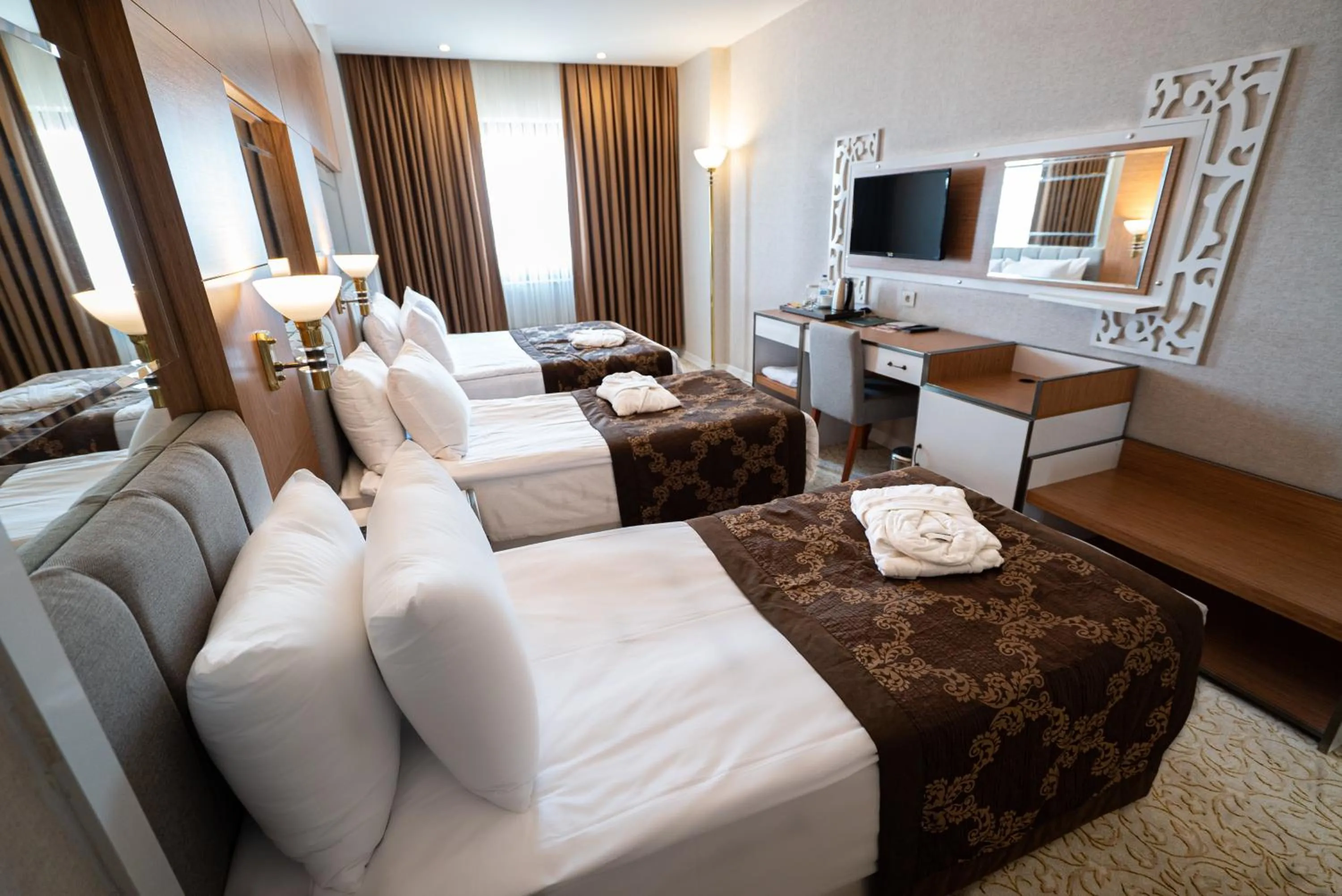 Bedroom in The Green Park Diyarbakir