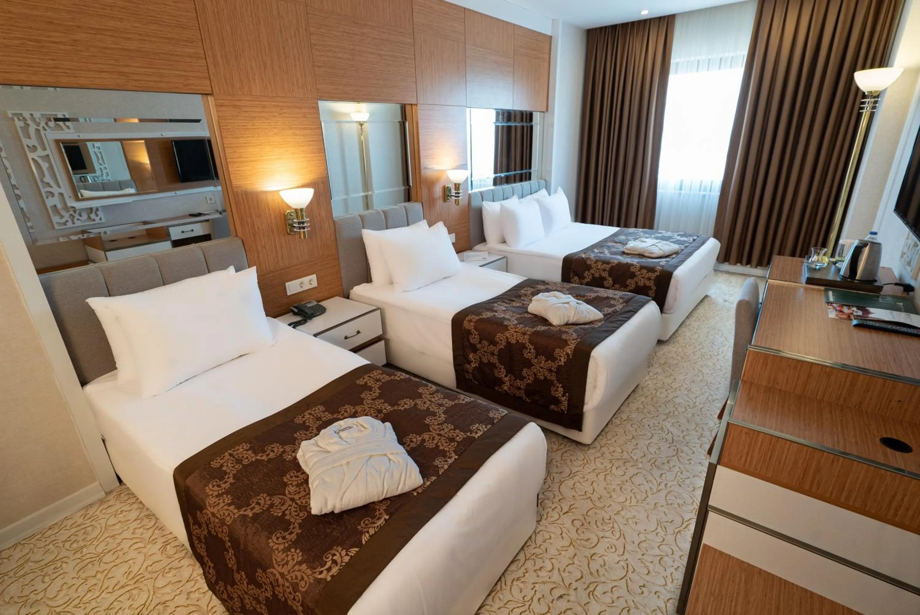 Bedroom in The Green Park Diyarbakir