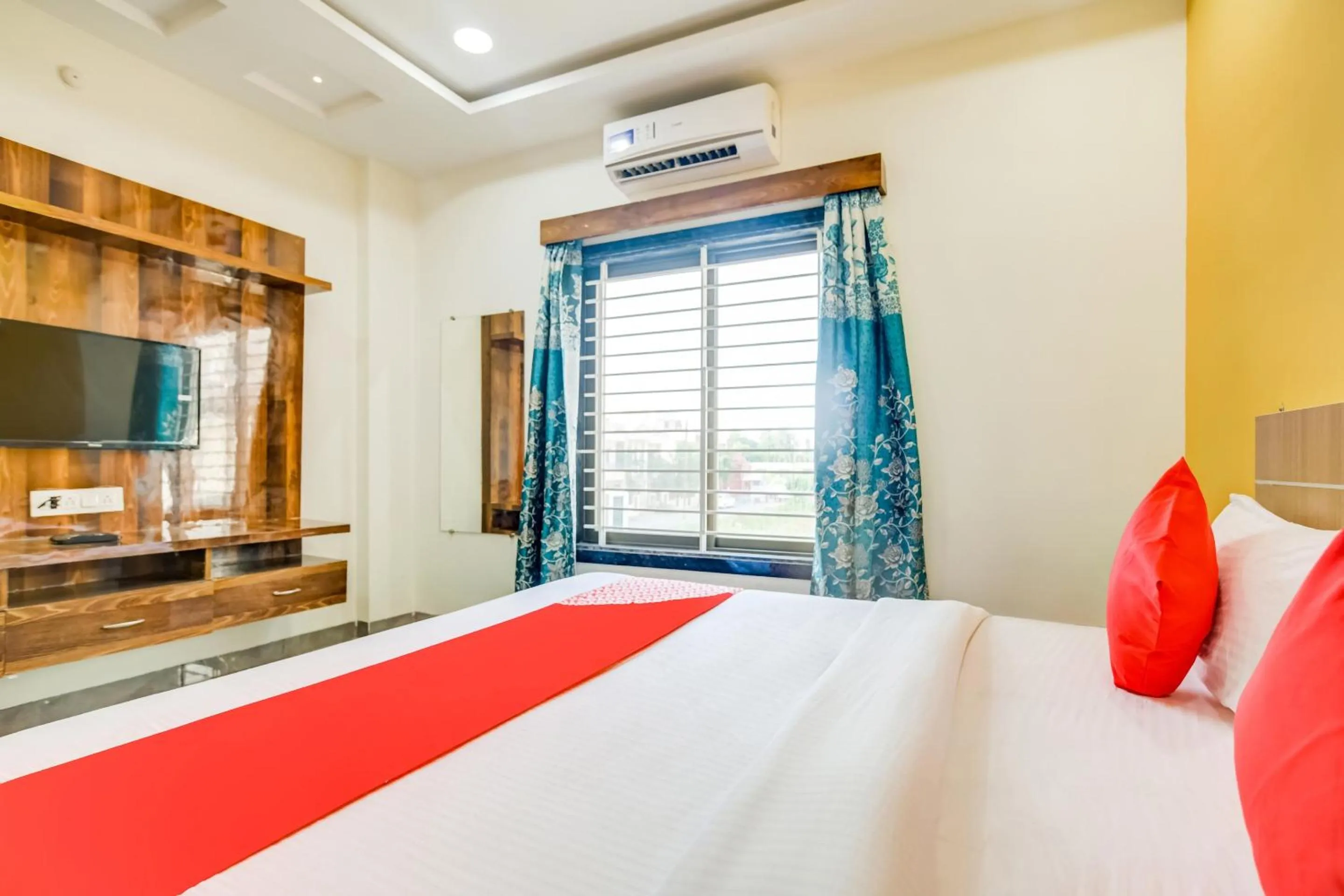 Bedroom in Hotel O The Rudransh Inn