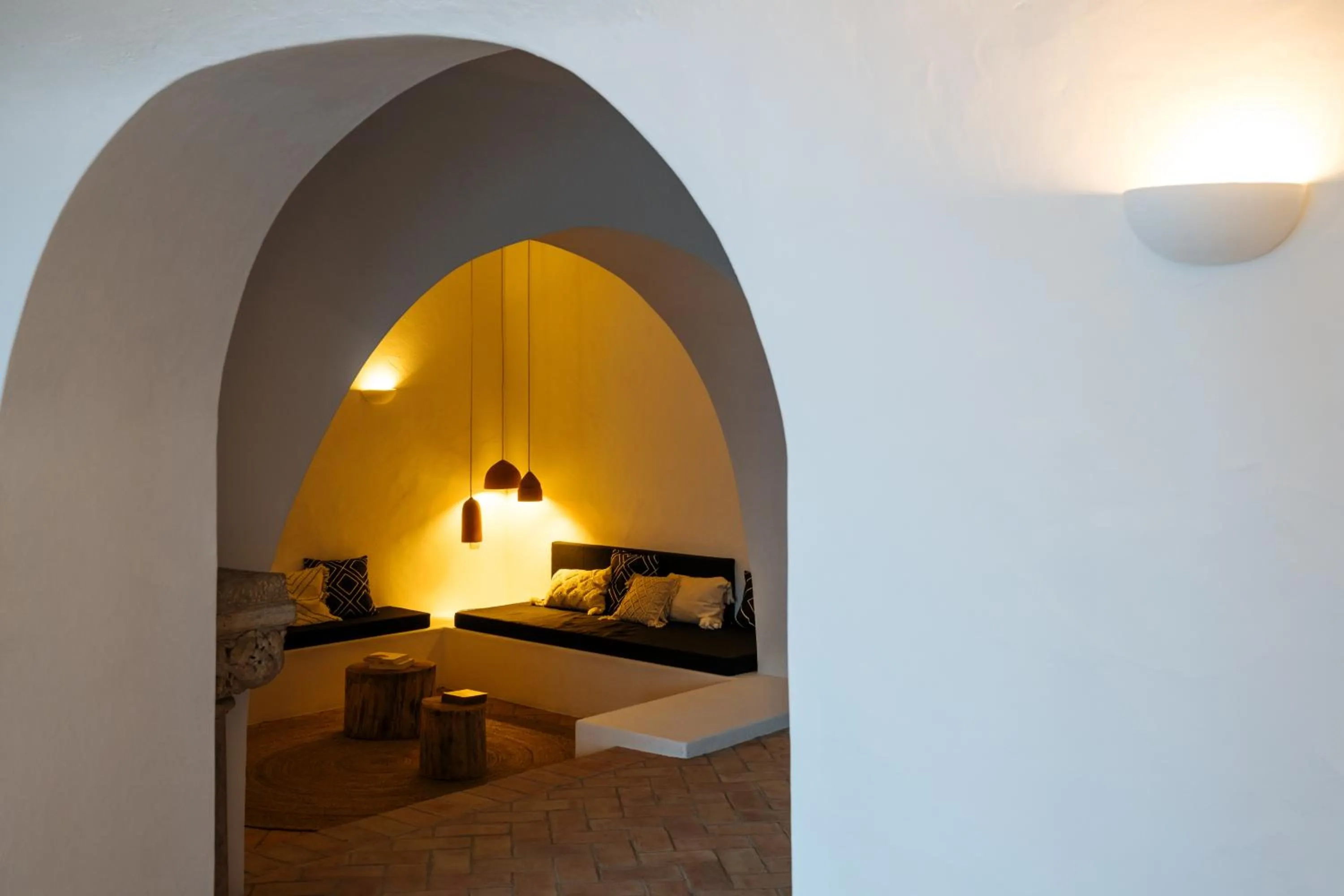 Communal lounge/ TV room, Bed in Aljana Guest House Beja