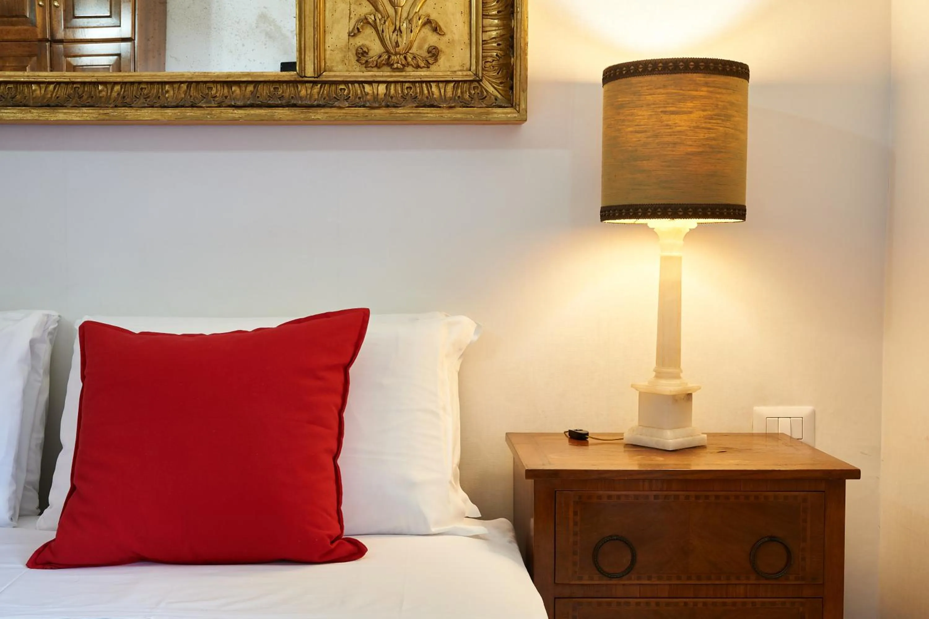 Bedroom in Fabrizio's Rooms