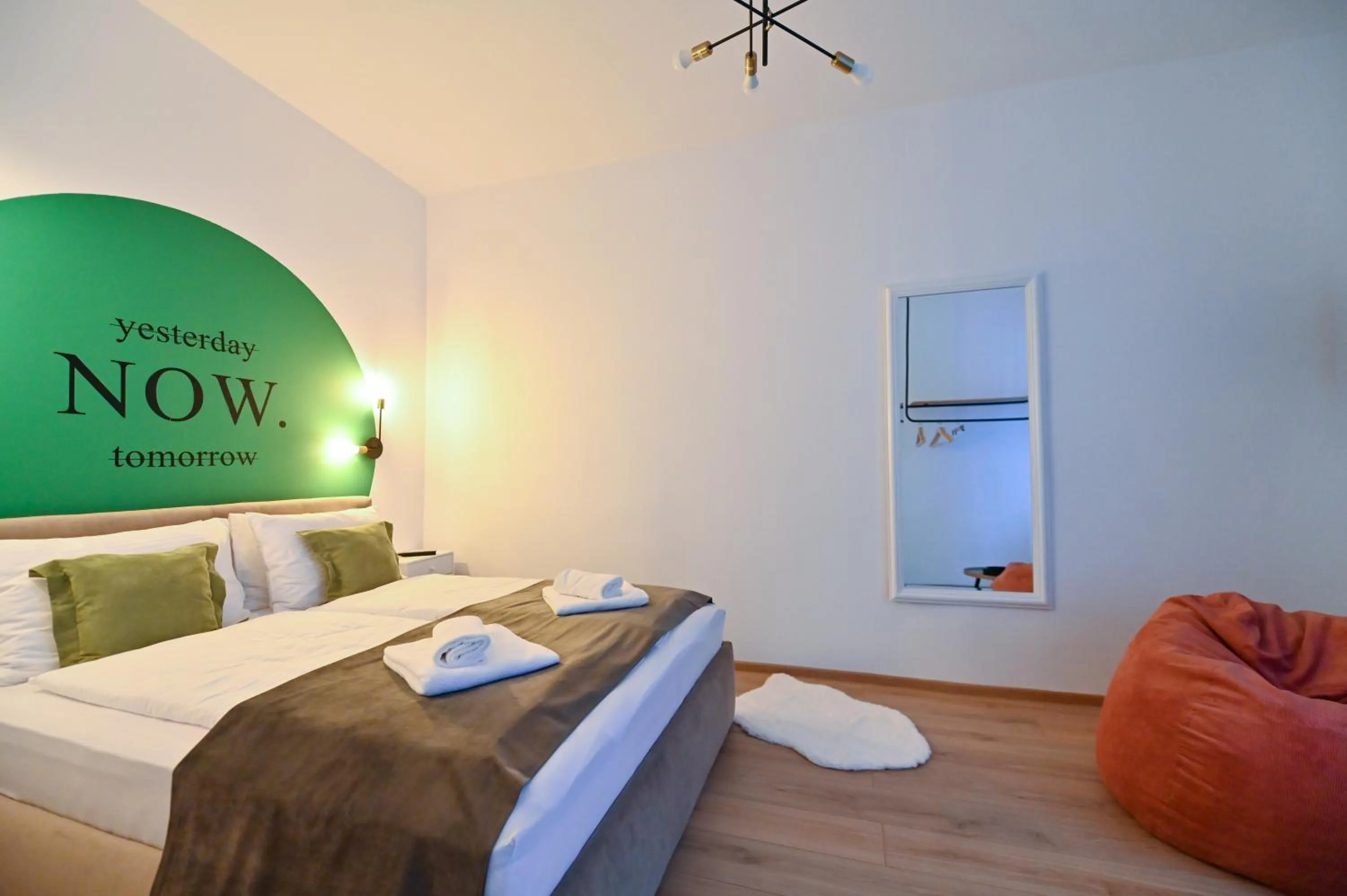 Bed in Althof Apartments