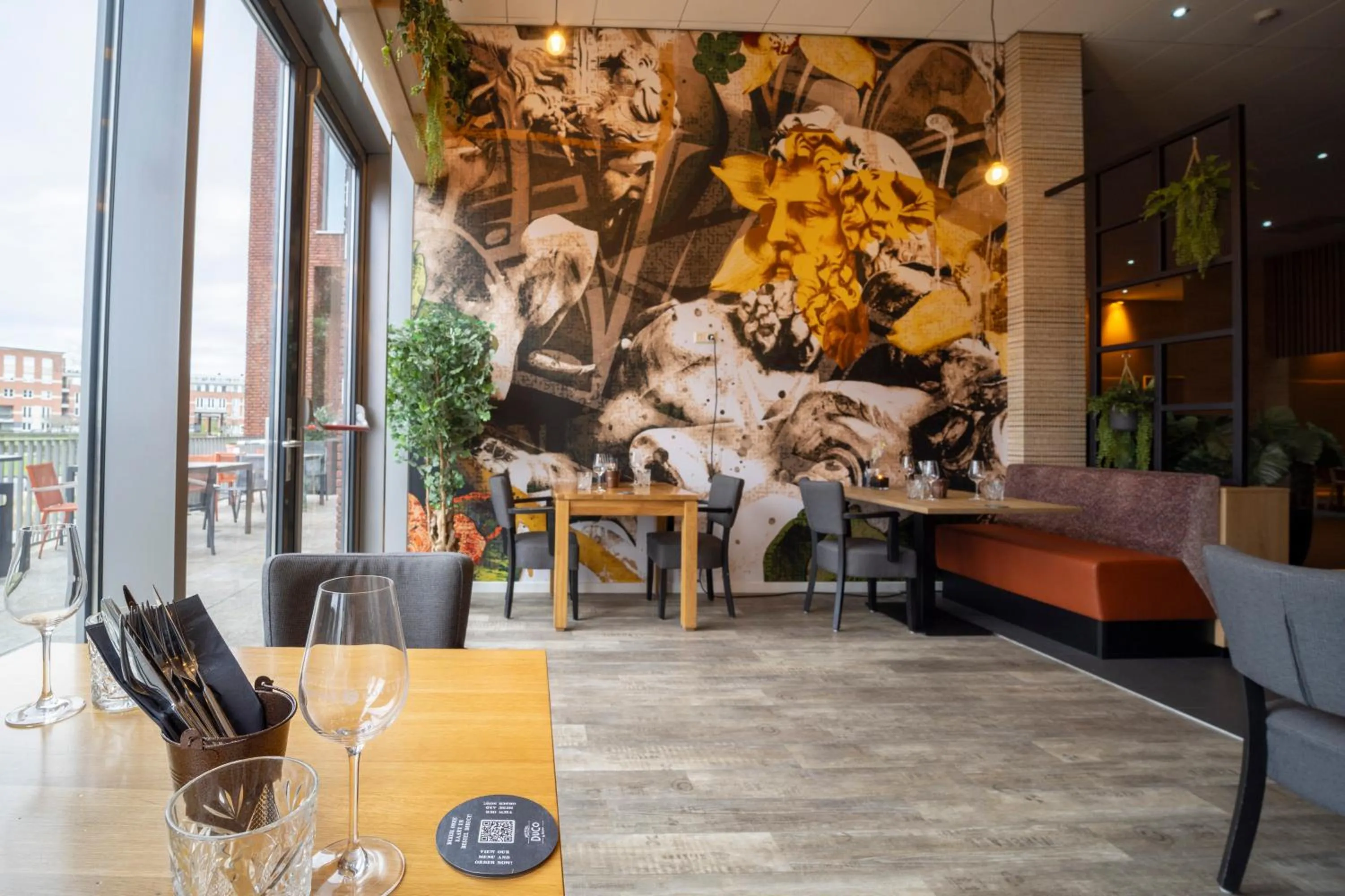 Restaurant/places to eat in Fletcher Wellness-Hotel Helmond