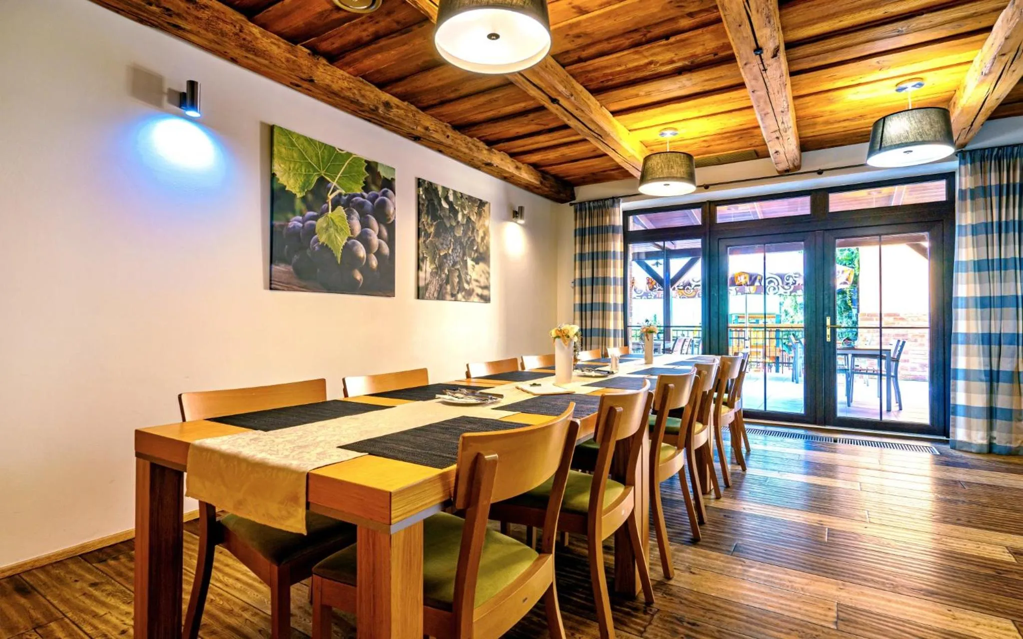 Restaurant/places to eat in Hotel Lidový dům