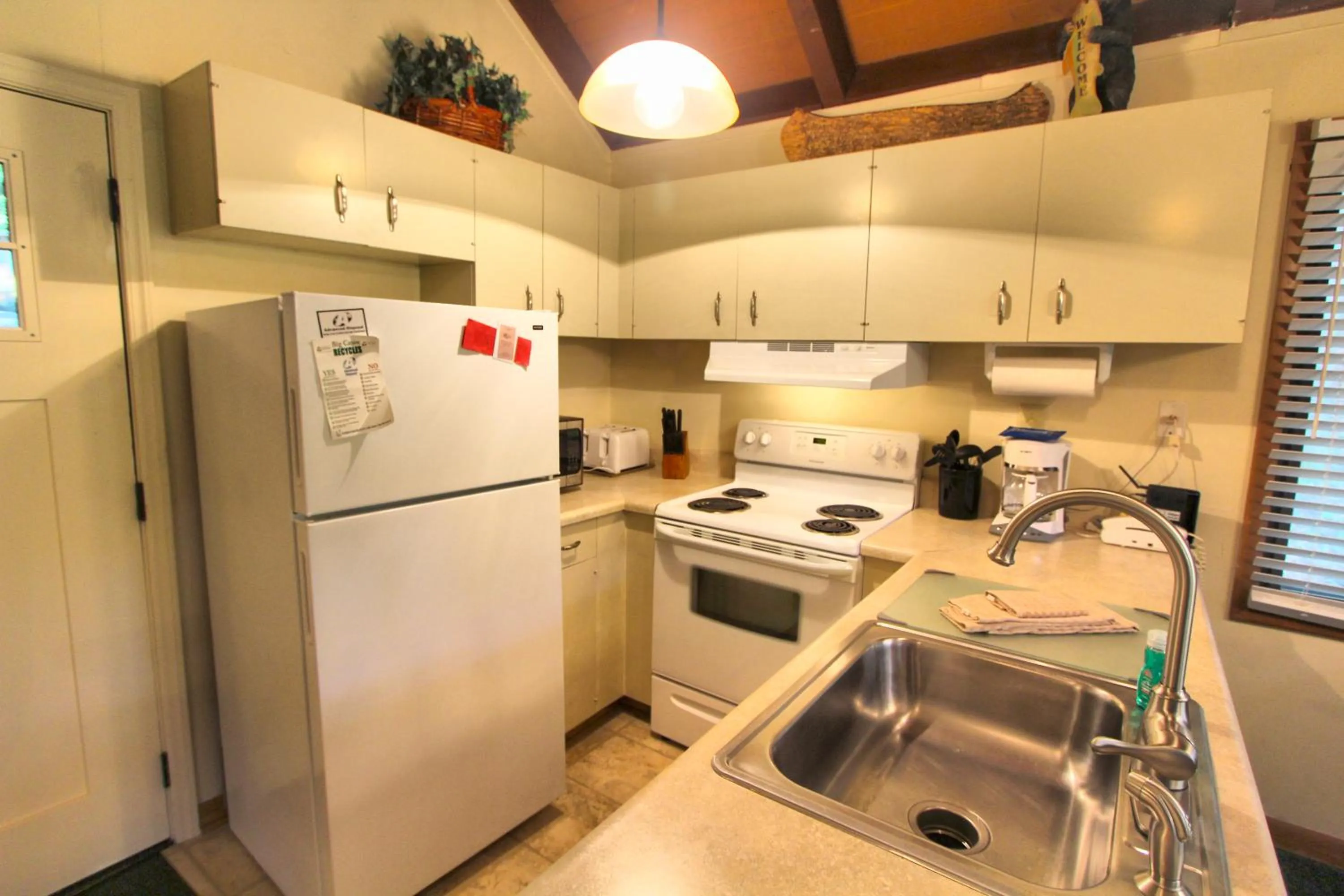 Kitchen or kitchenette in Golf Club Villas