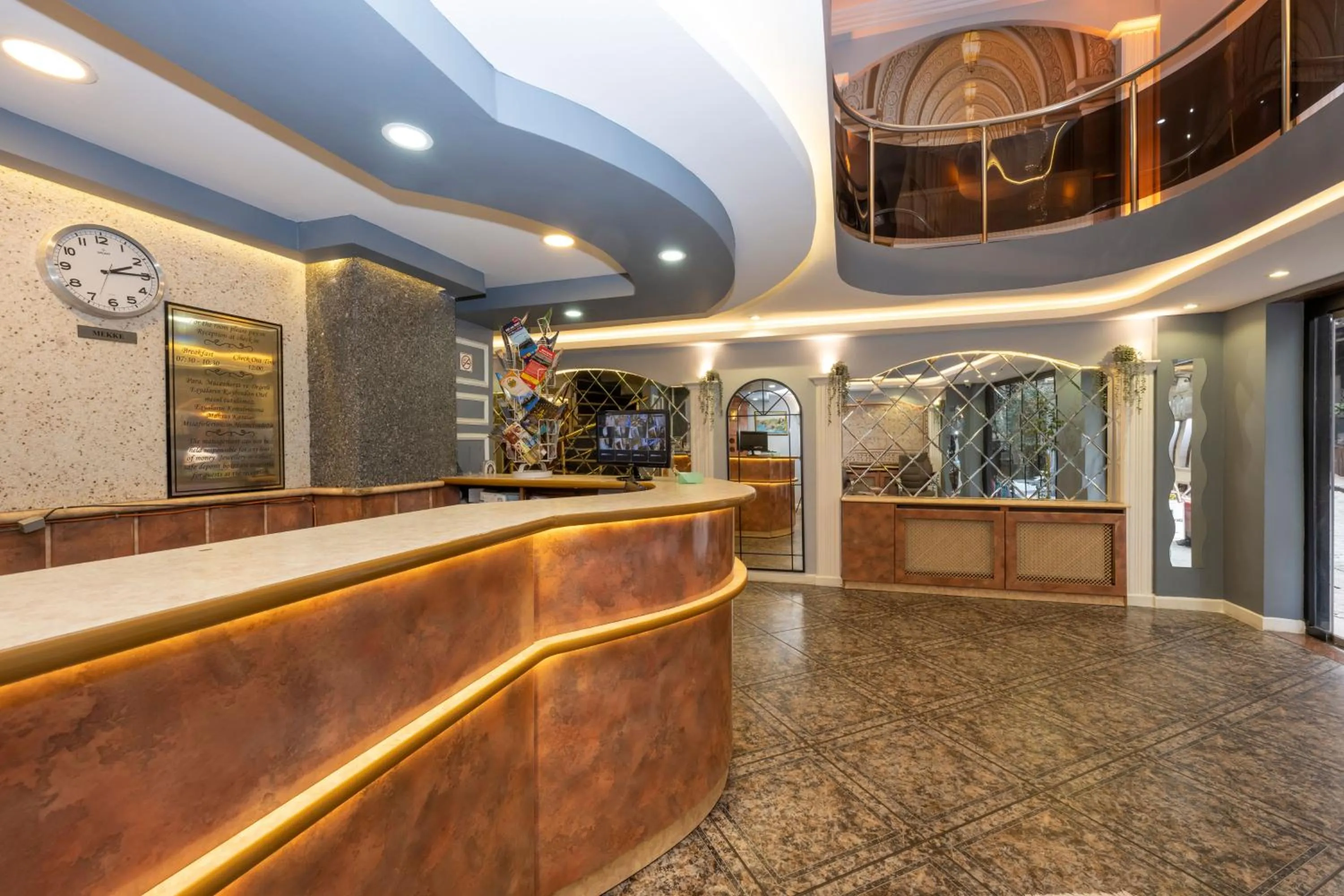 Lobby or reception in Hotel Devman
