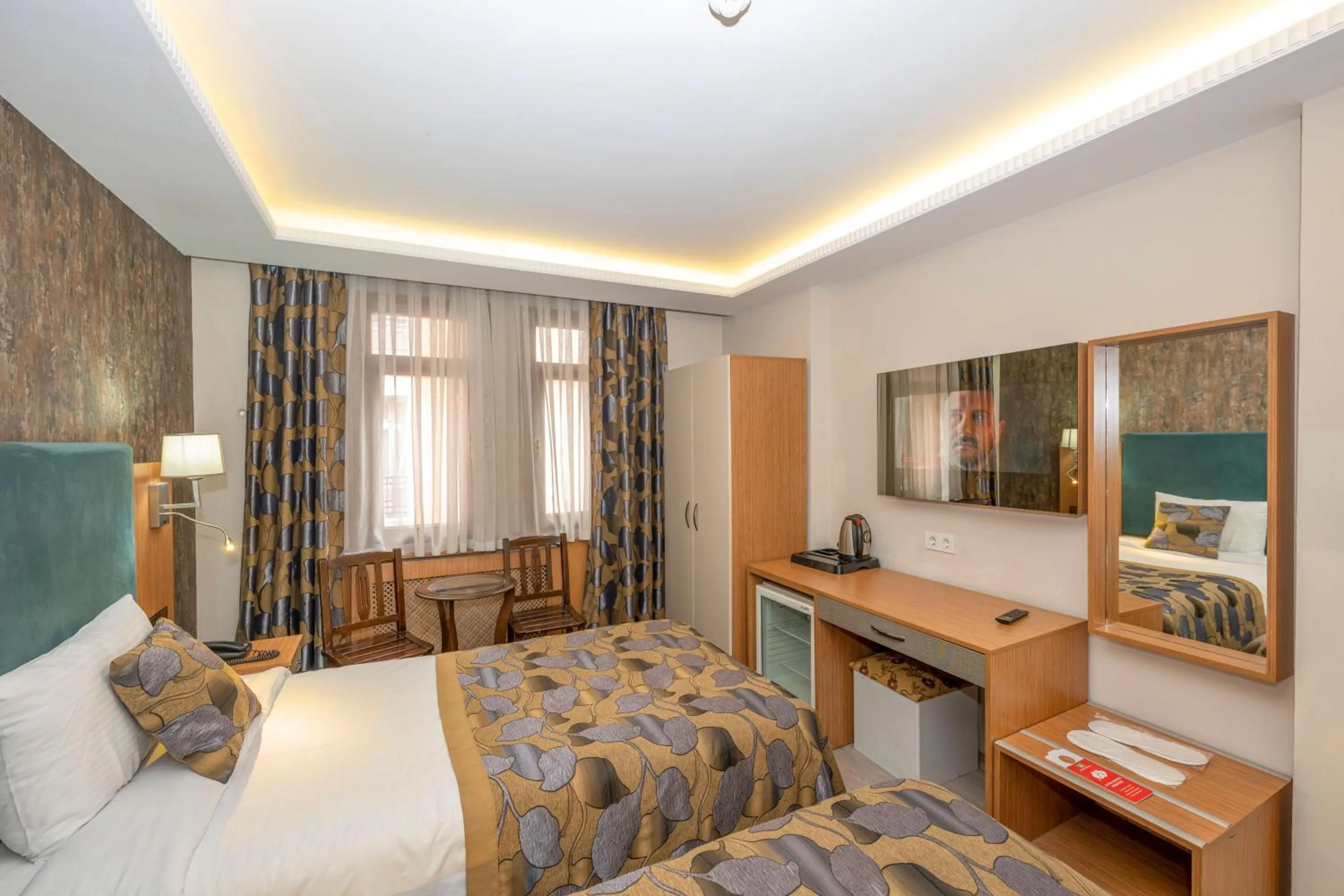 Photo of the whole room, Bed in Hotel Devman