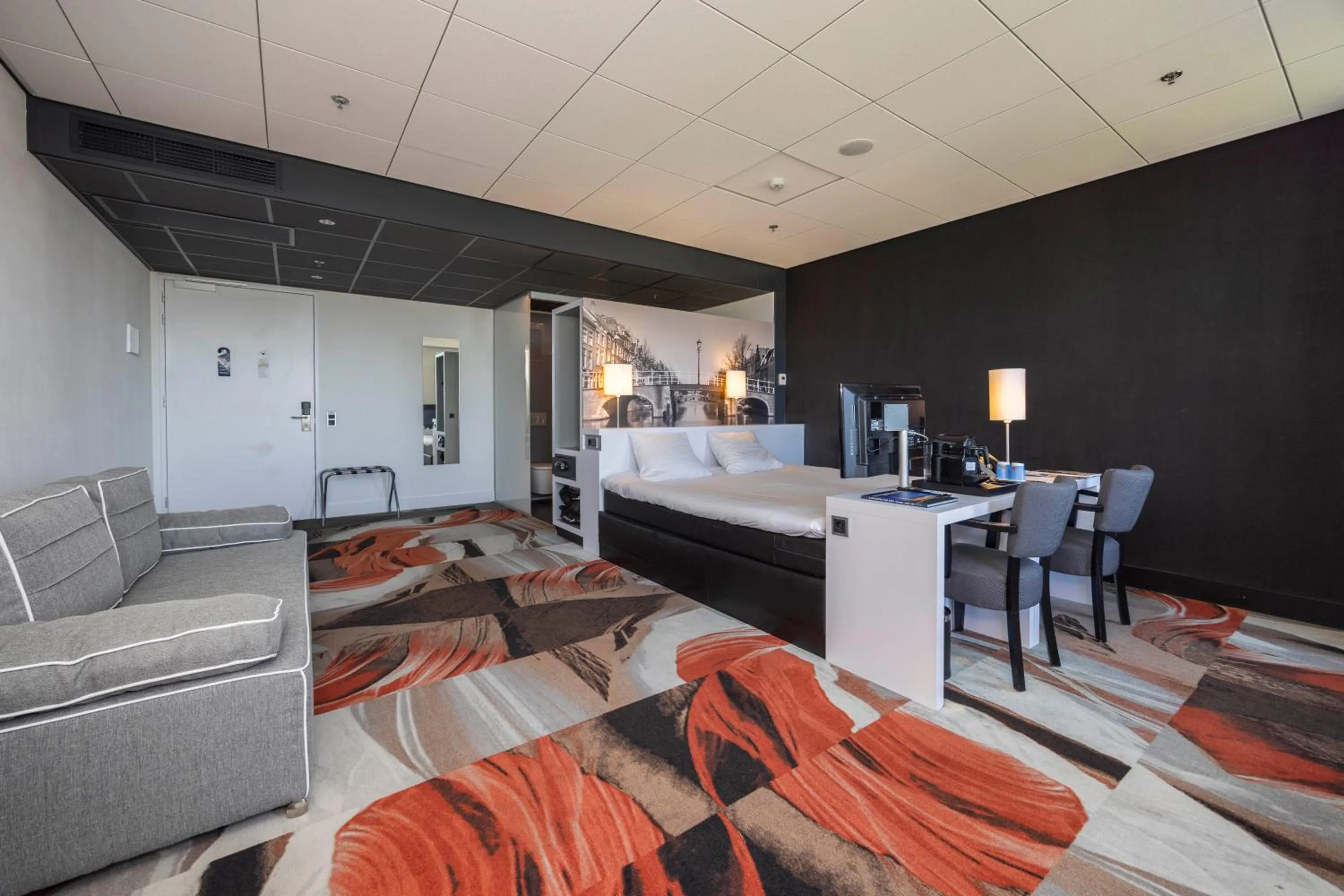 Bedroom in Fletcher Wellness-Hotel Leiden