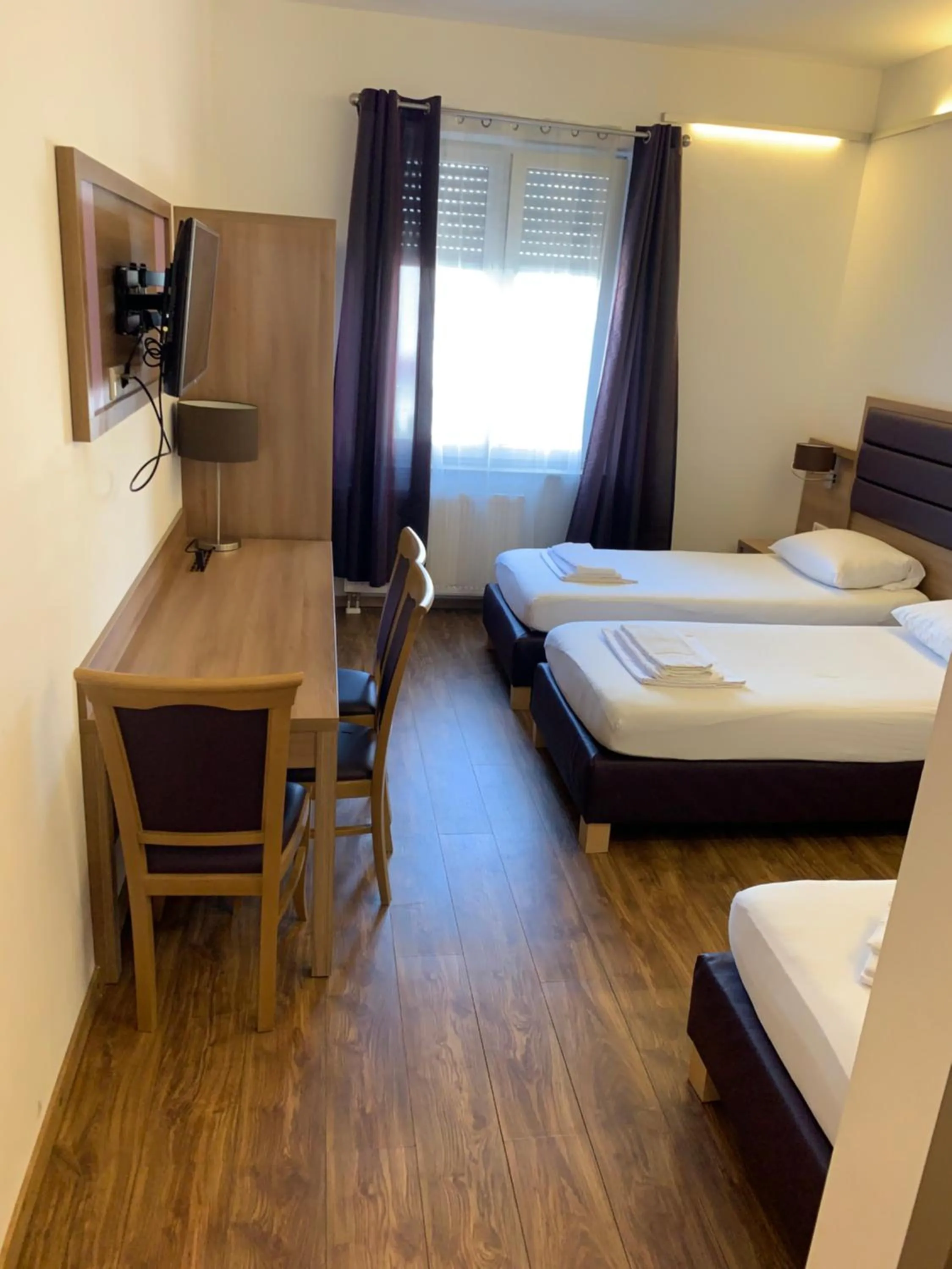 Photo of the whole room, Bed in Slamba Hostel