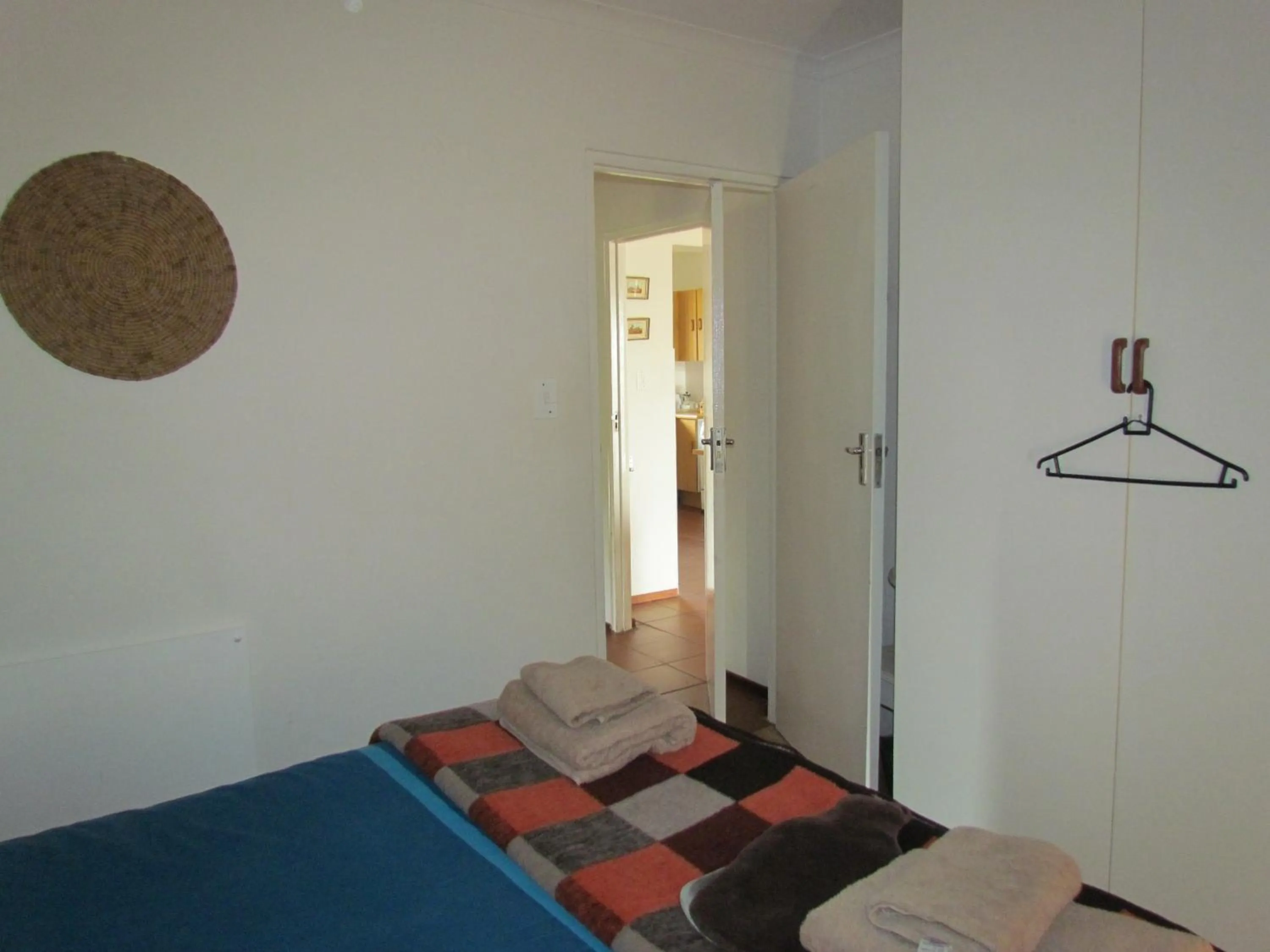 Living room, Bed in Pumula Guest Farm