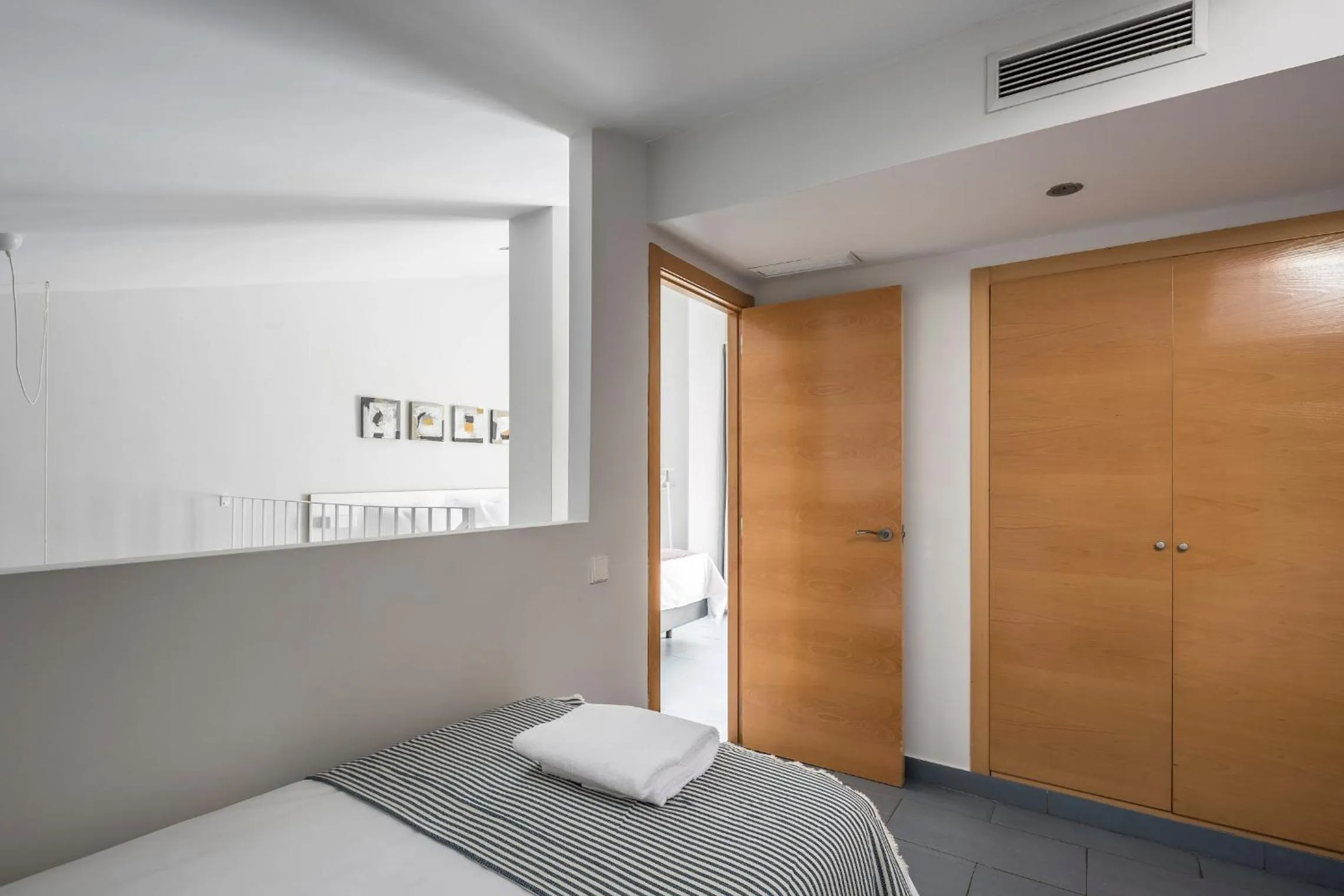 Photo of the whole room, Bed in Mon Suites Carmen