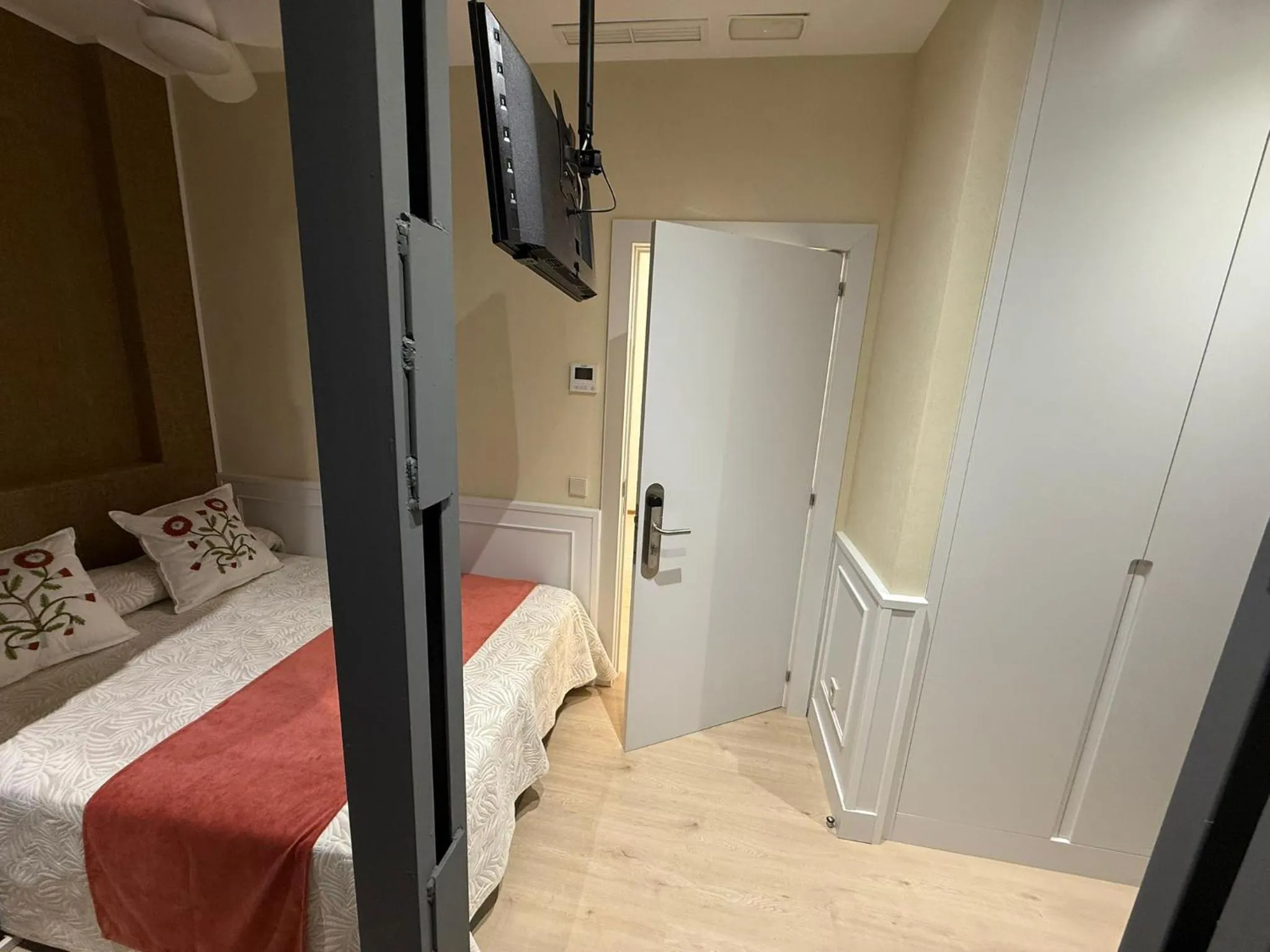 Photo of the whole room, Bed in Cálamo Guesthouse