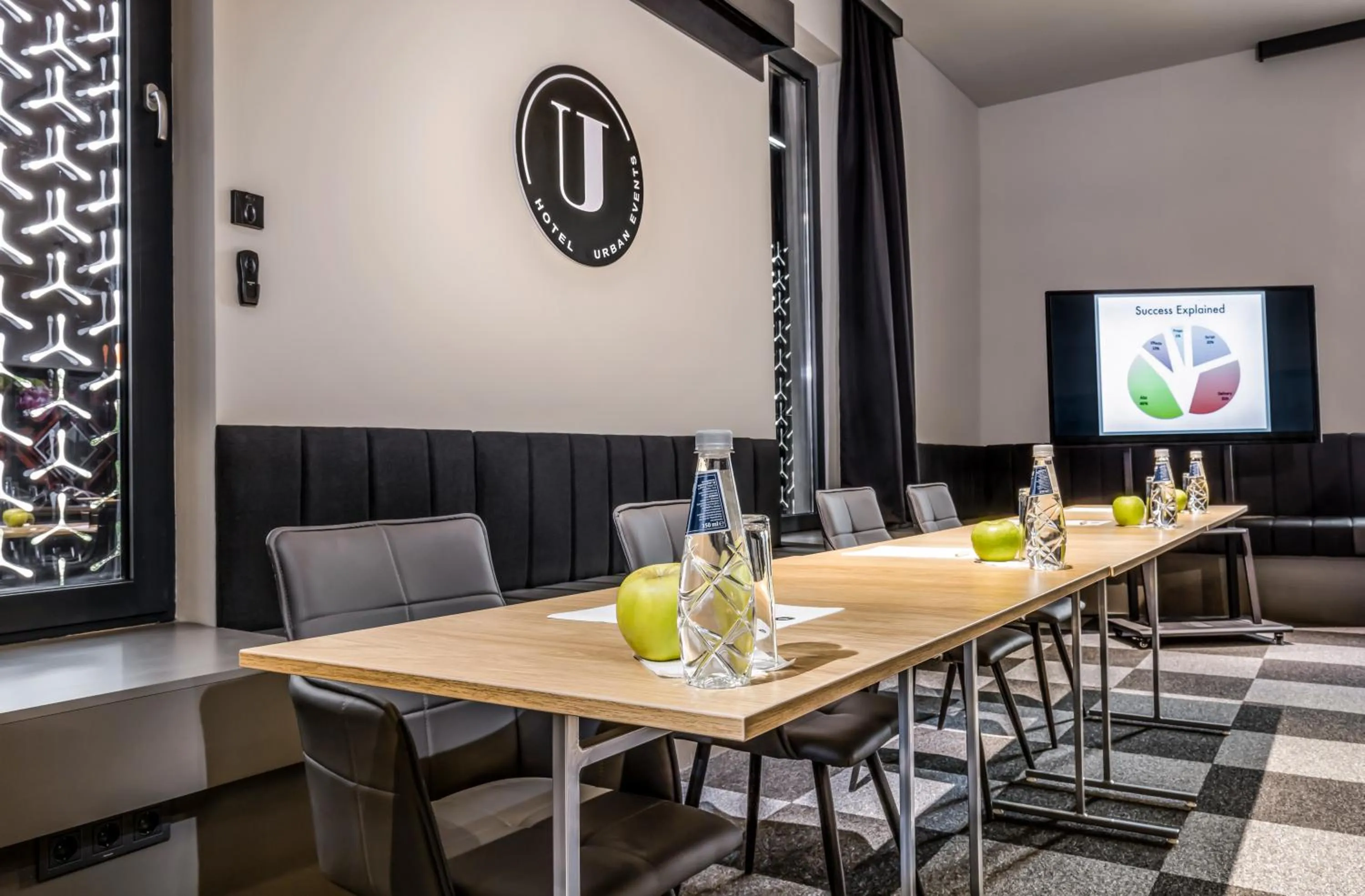 TV and multimedia in Hotel Urban