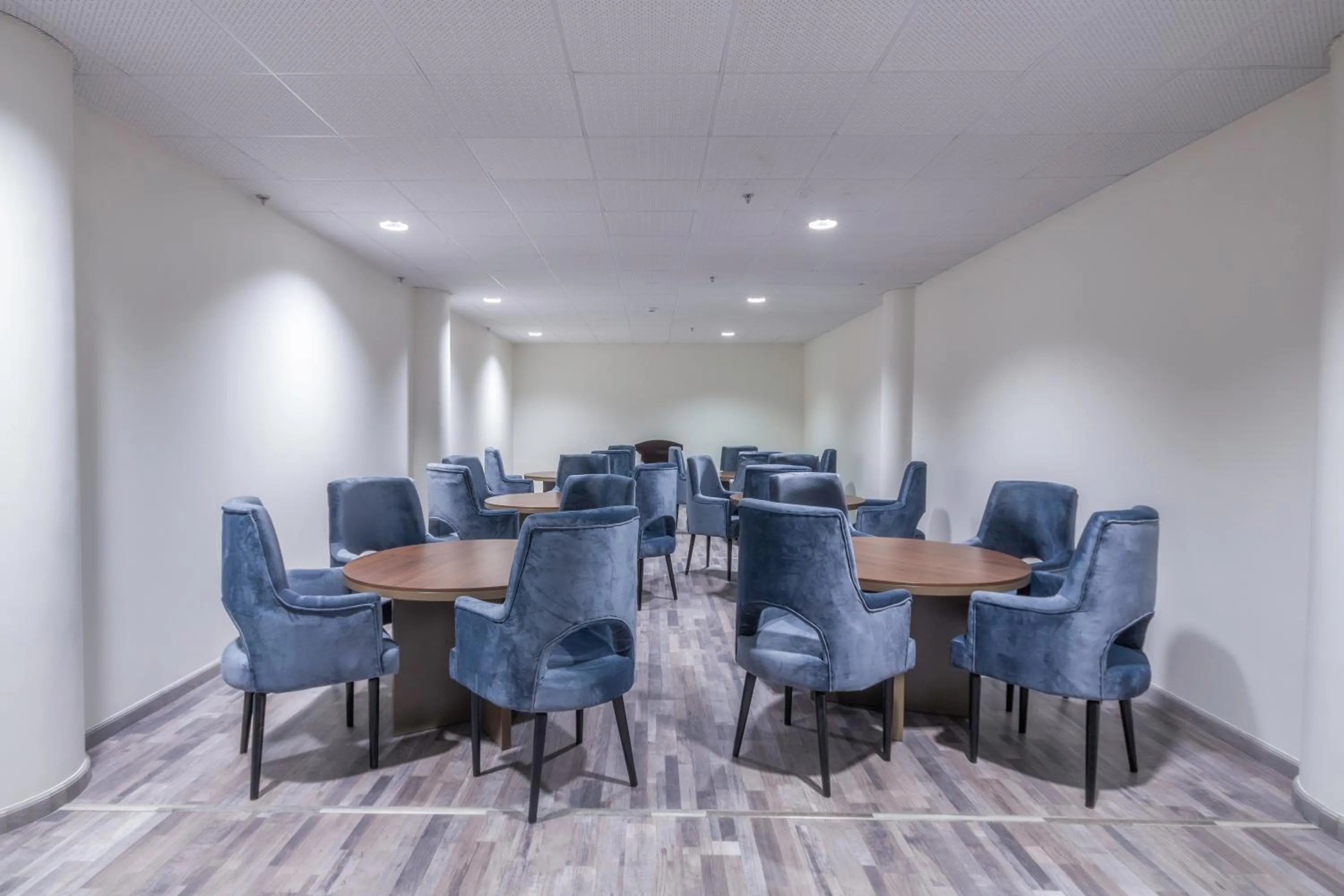 Meeting/conference room in The Address Palace Apartments