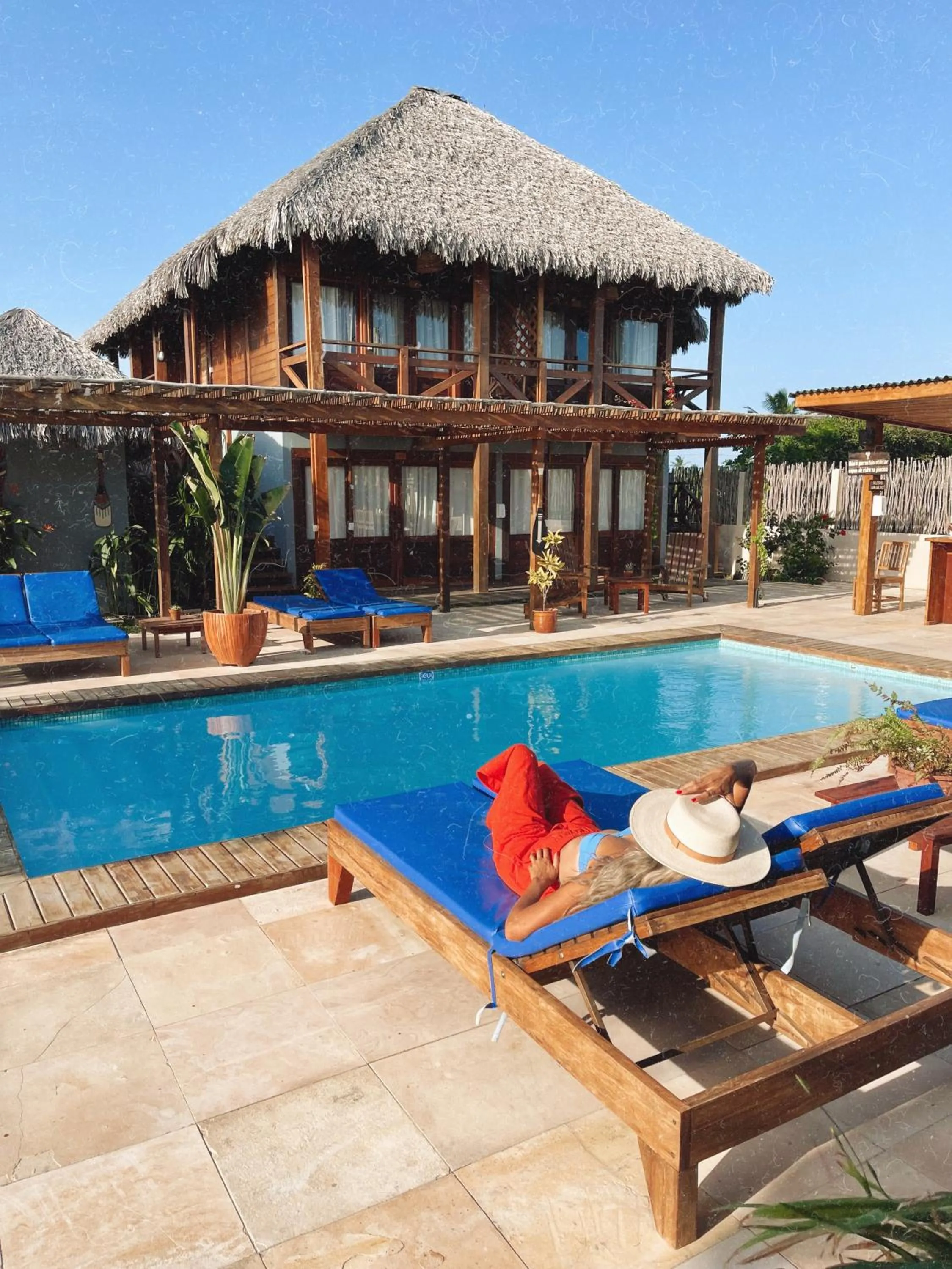 Swimming pool in VILA ATY LODGE