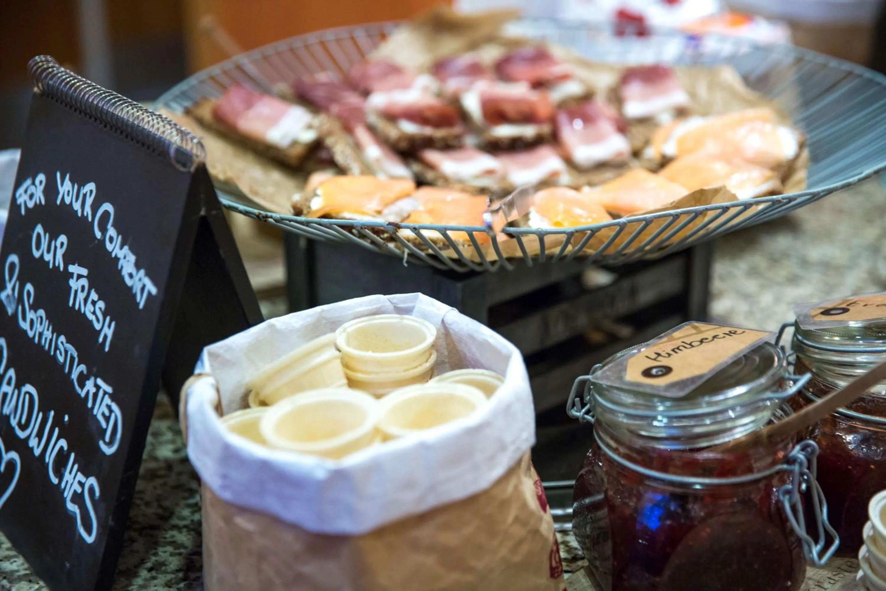 Restaurant/places to eat in Radisson Blu Hotel Karlsruhe