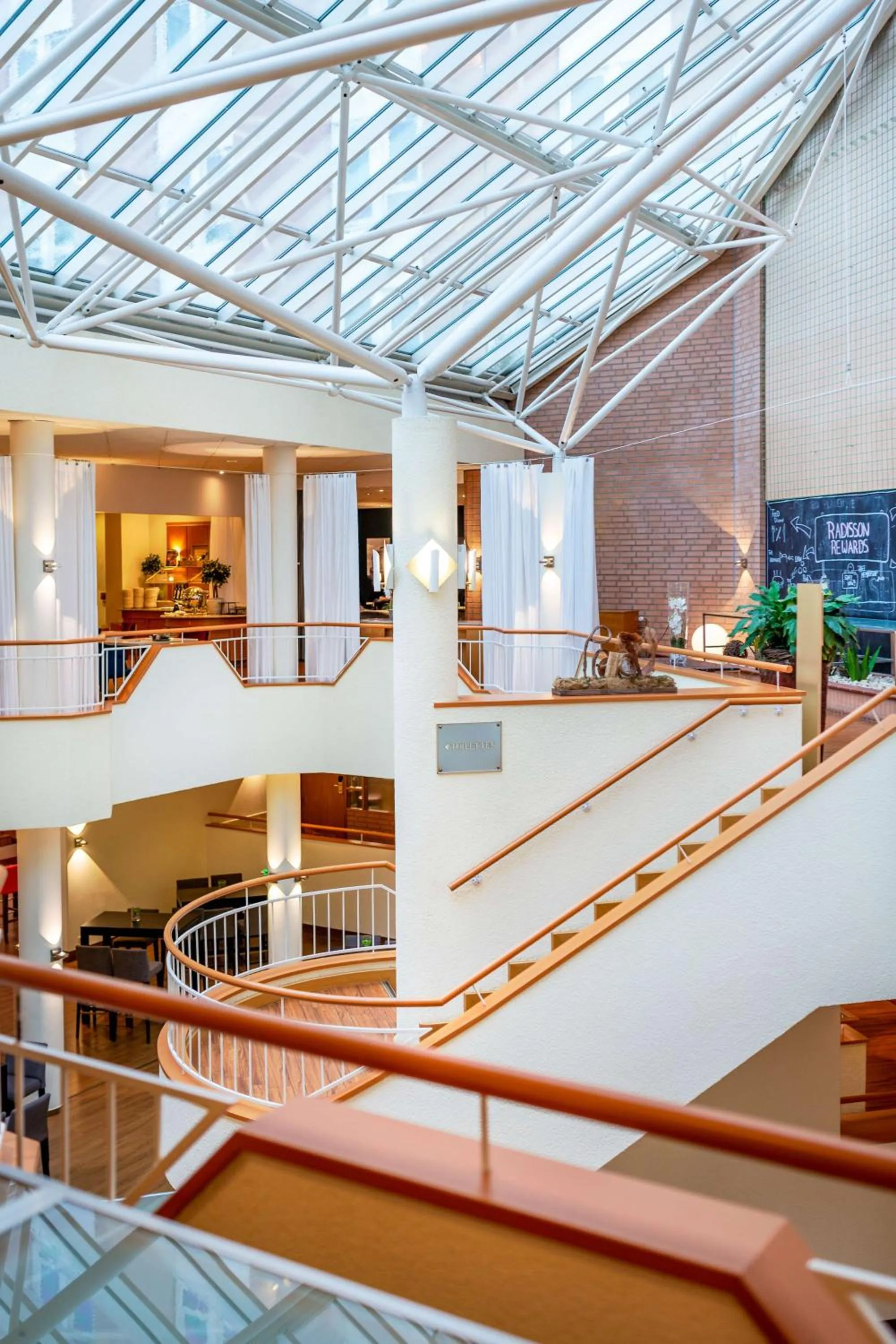 Lobby or reception in Radisson Blu Hotel Karlsruhe