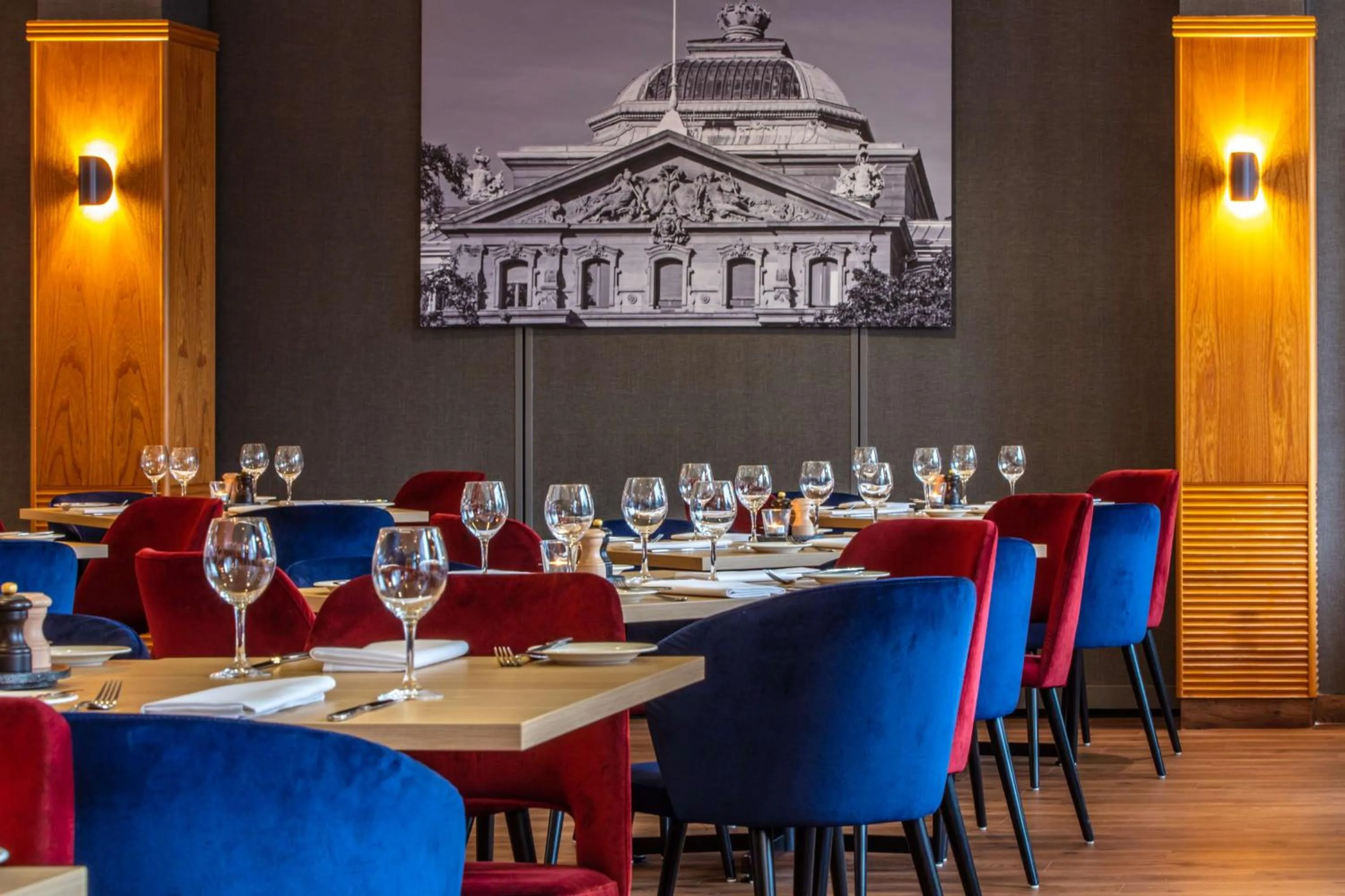 Restaurant/places to eat in Radisson Blu Hotel Karlsruhe