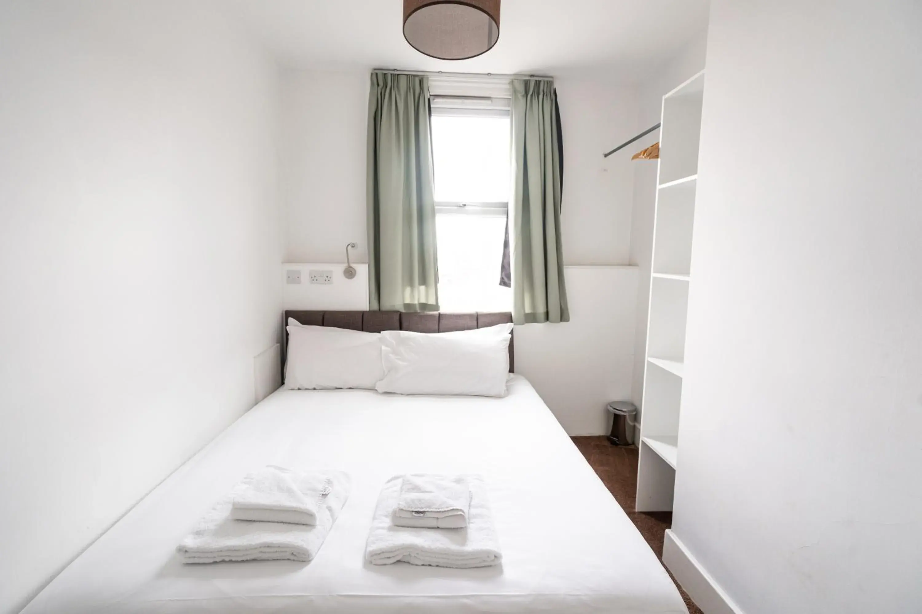 Three-Bedroom Apartment in H.V Apartments Three-Bedroom Apartment in H.V Apartments