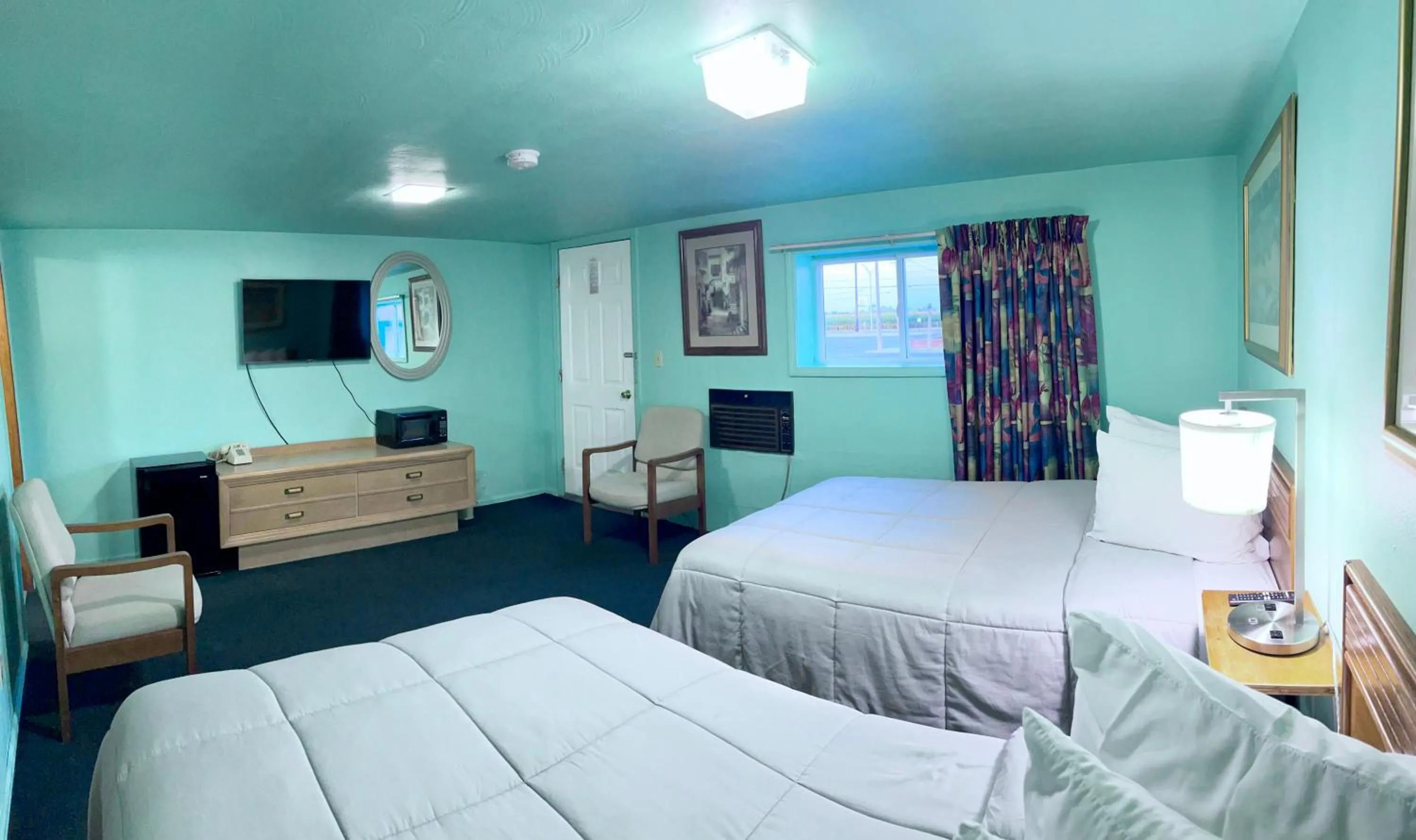 Bed in Best Motel Bowling Green