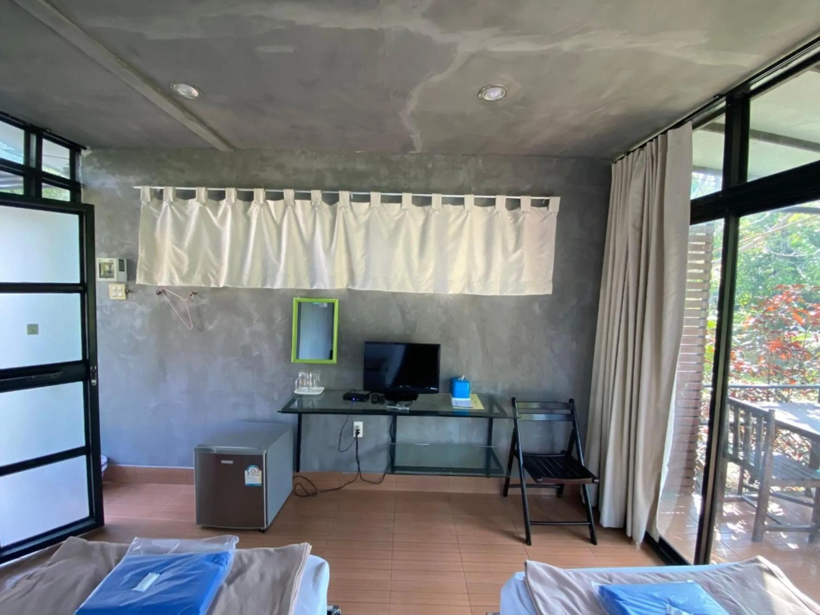 TV and multimedia, Bed in Baan Rim Nam Resort