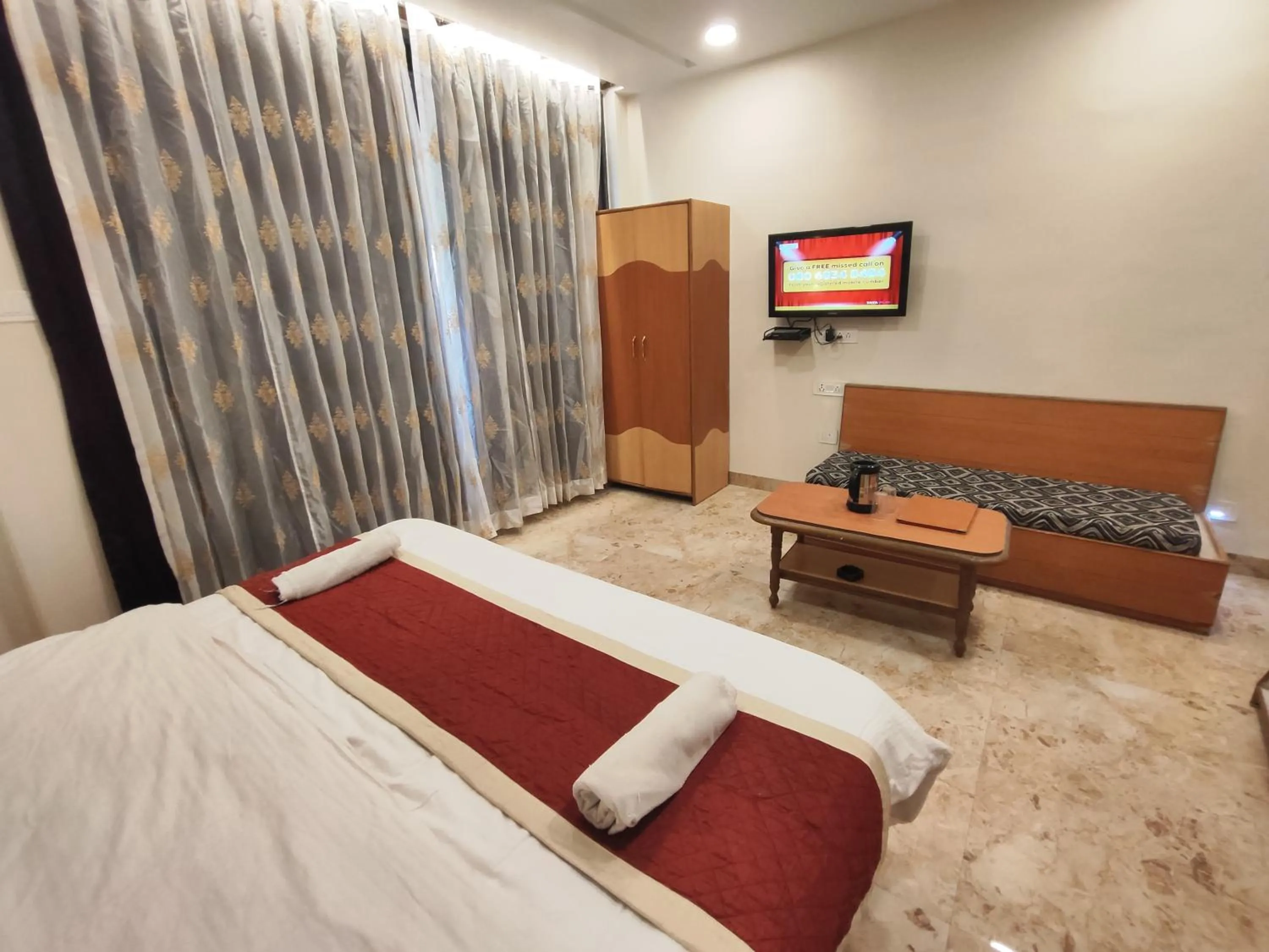 Bed in Hotel Always Welcome by SAH