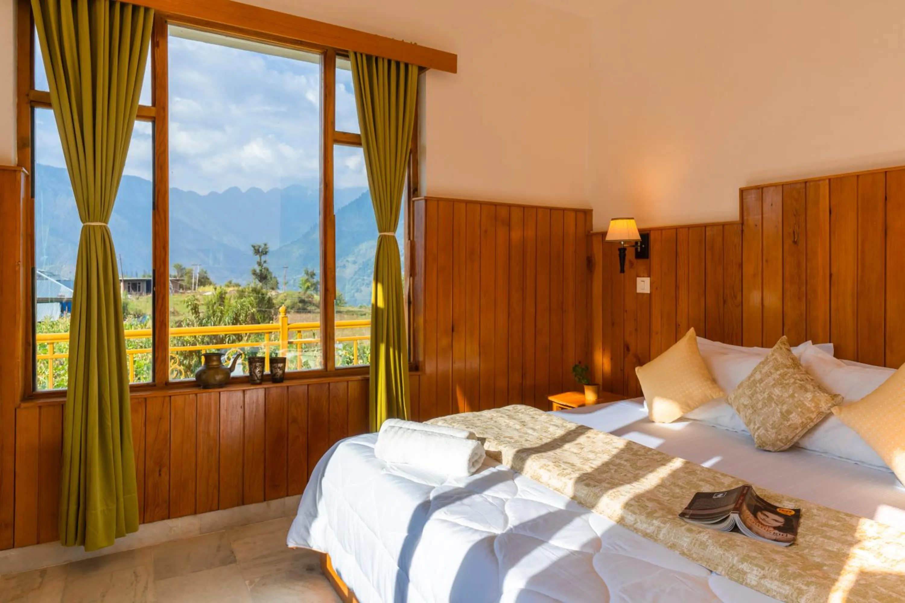 Day, Bed in Zostel Shangarh, Kullu