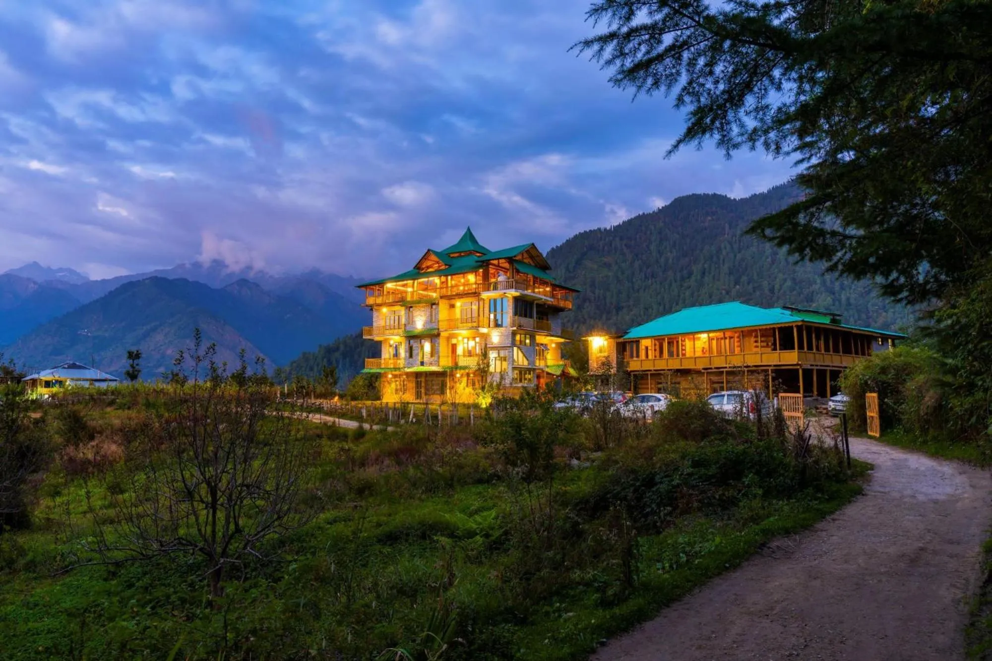 Zostel Shangarh, Kullu