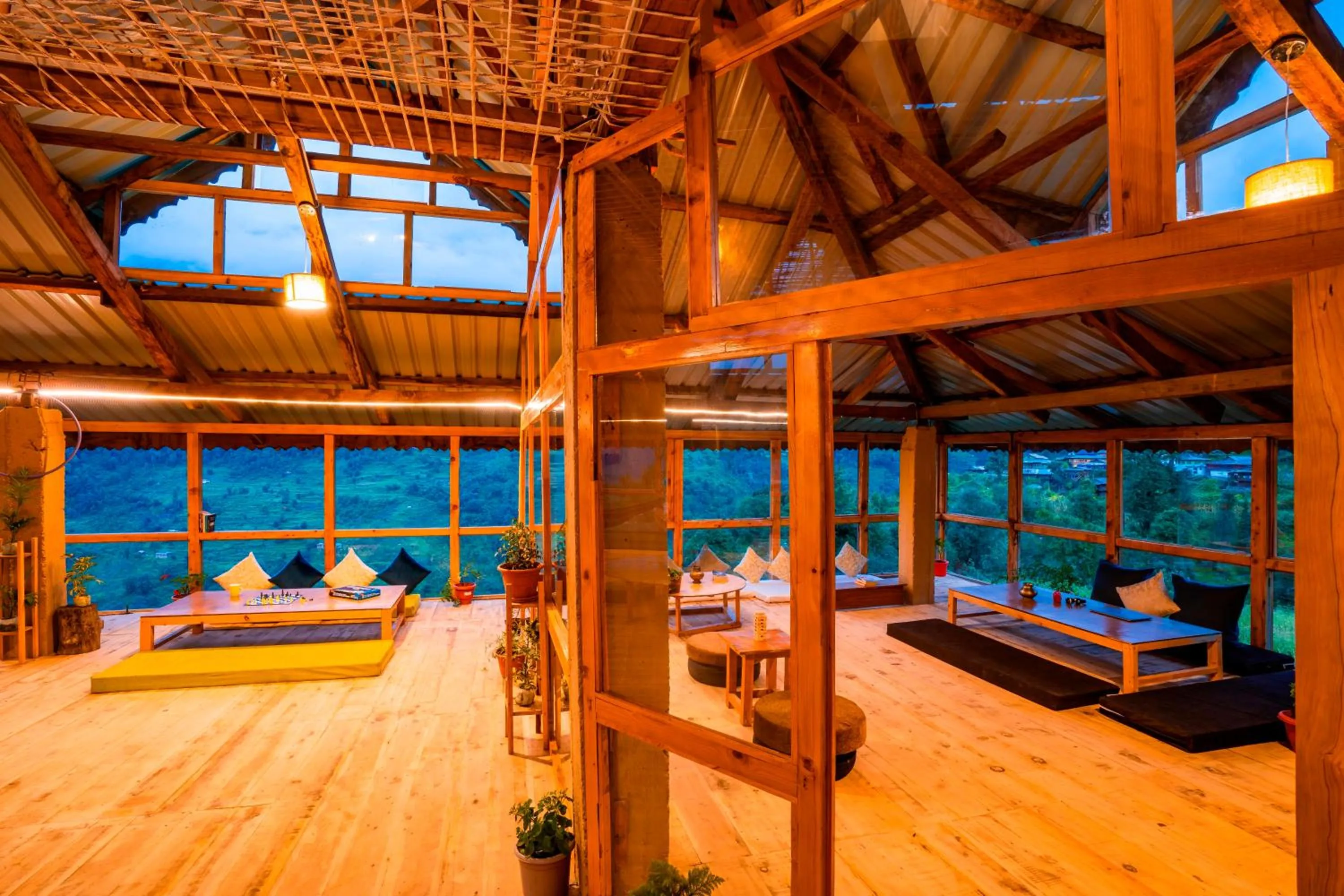 Bed in Zostel Shangarh, Kullu